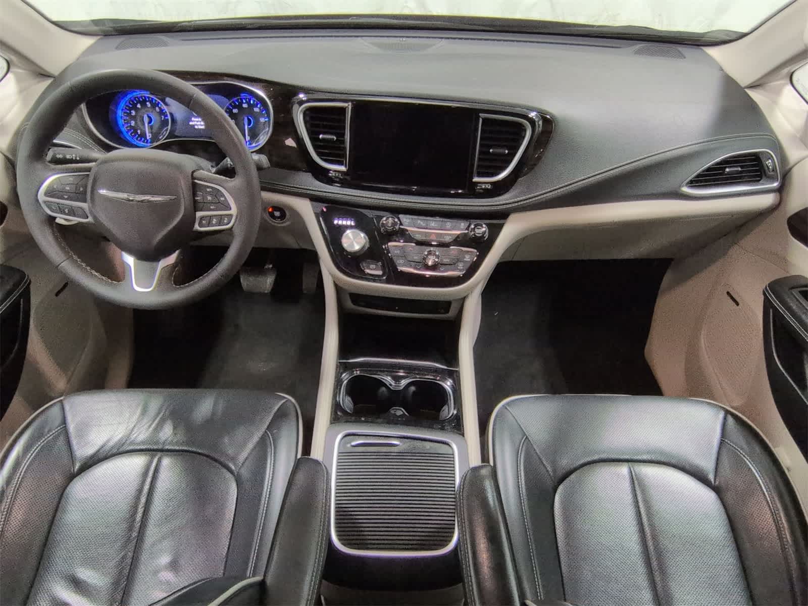 Thumbnail: 2022 Chrysler Pacifica - 16