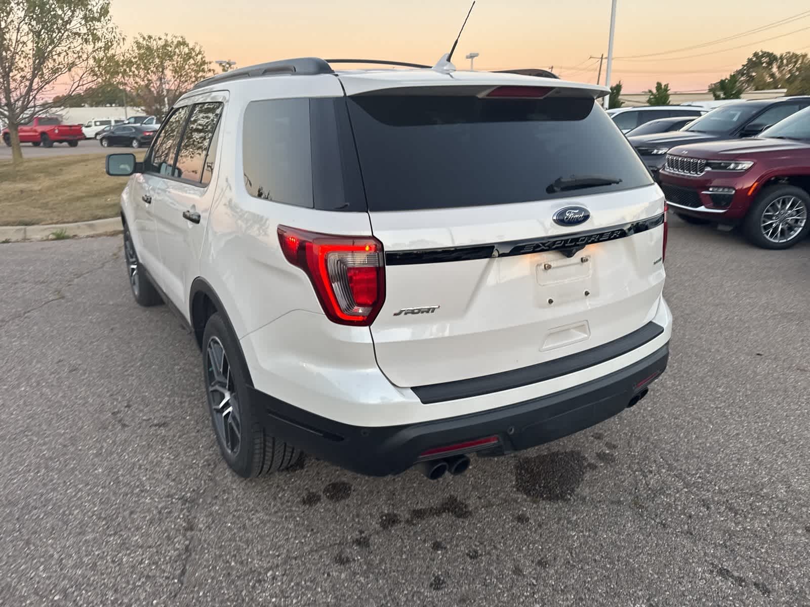 Thumbnail: 2019 Ford Explorer - 23