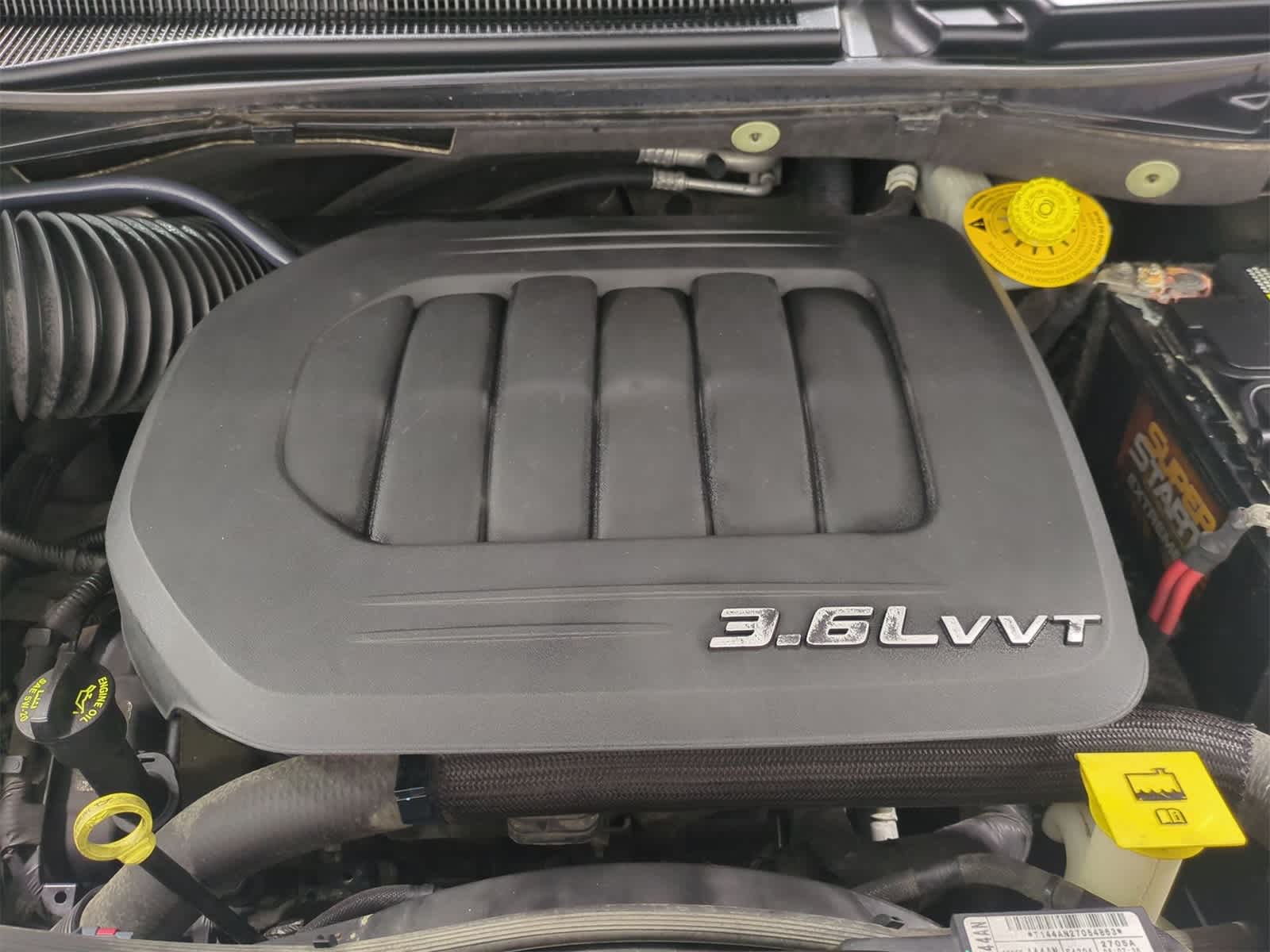Thumbnail: 2016 Chrysler Town & Country - 15