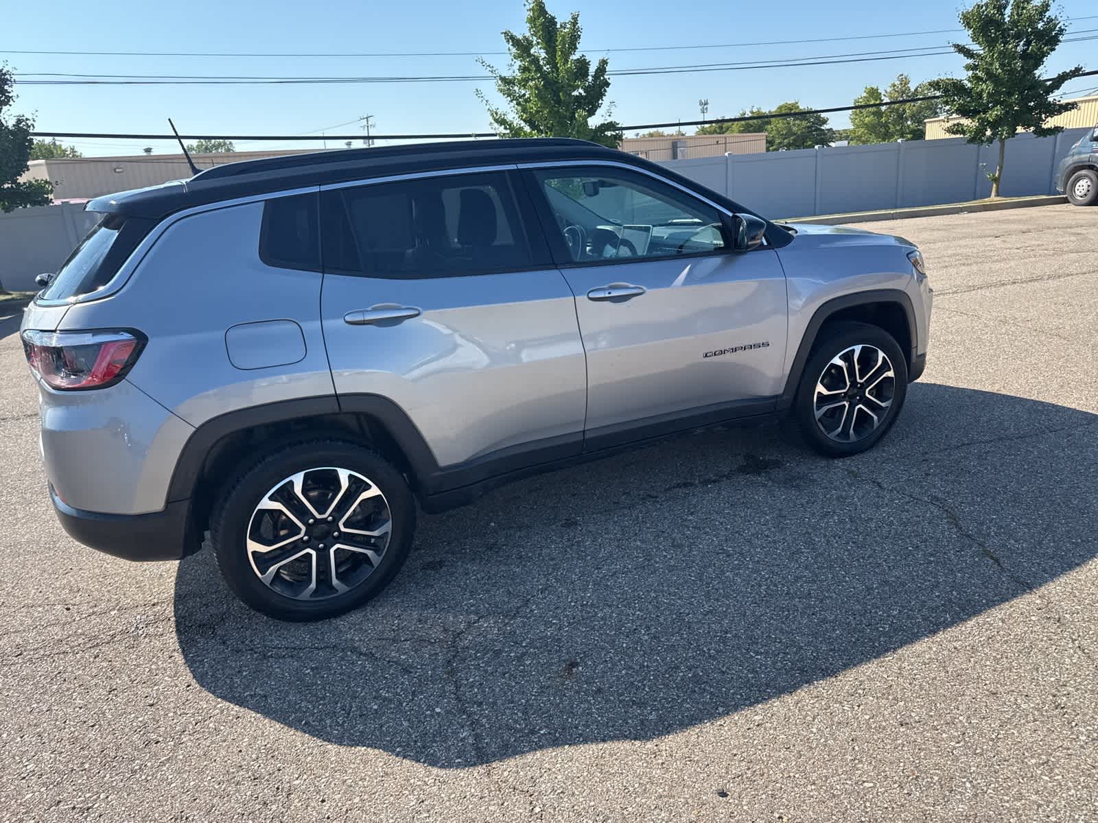 Thumbnail: 2022 Jeep Compass - 14