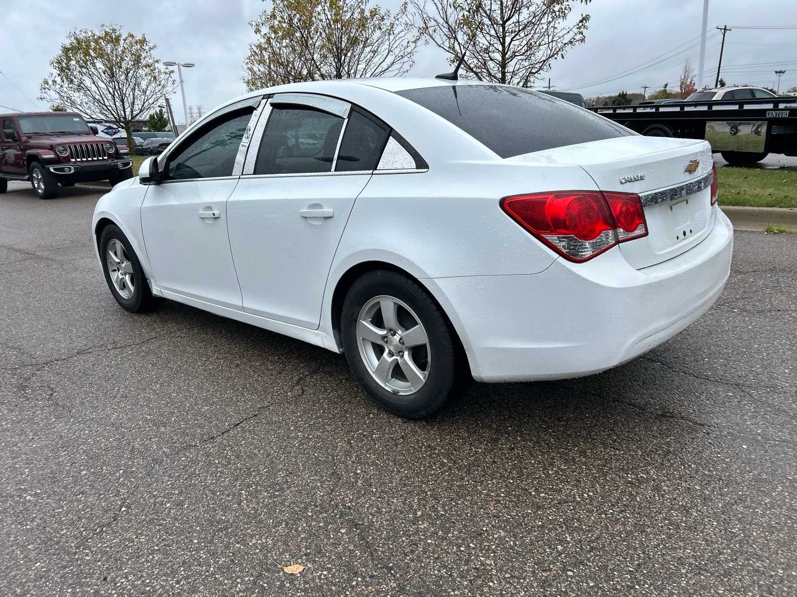 Thumbnail: 2012 Chevrolet Cruze - 22
