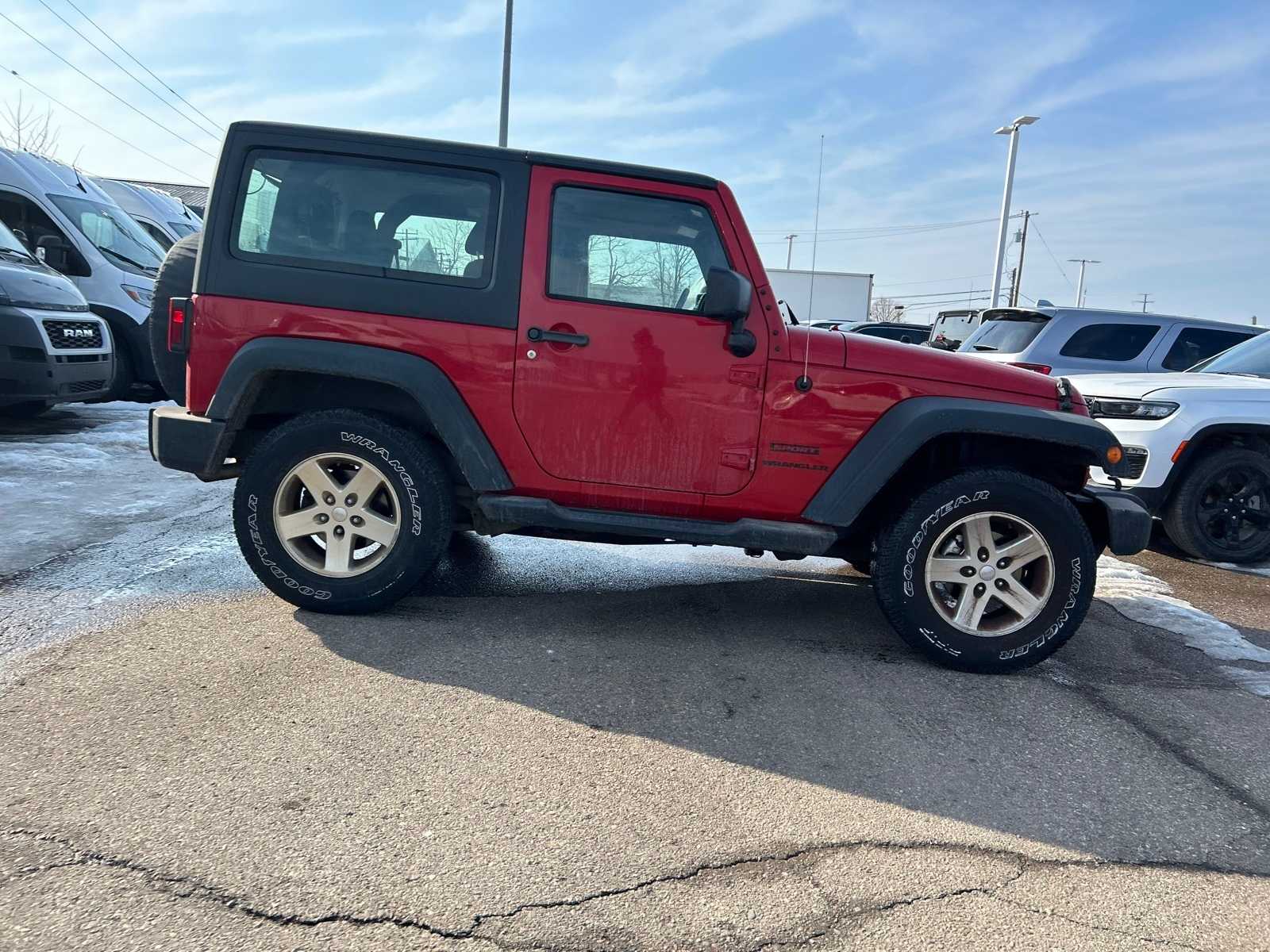 Thumbnail: 2014 Jeep Wrangler - 14