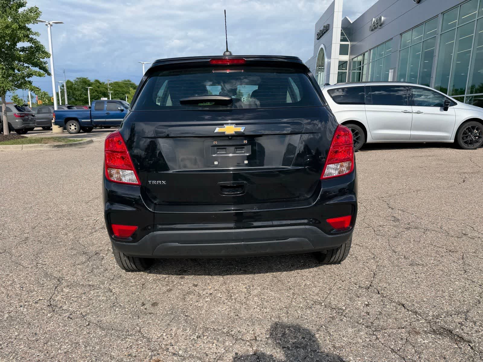 Thumbnail: 2020 Chevrolet Trax - 21