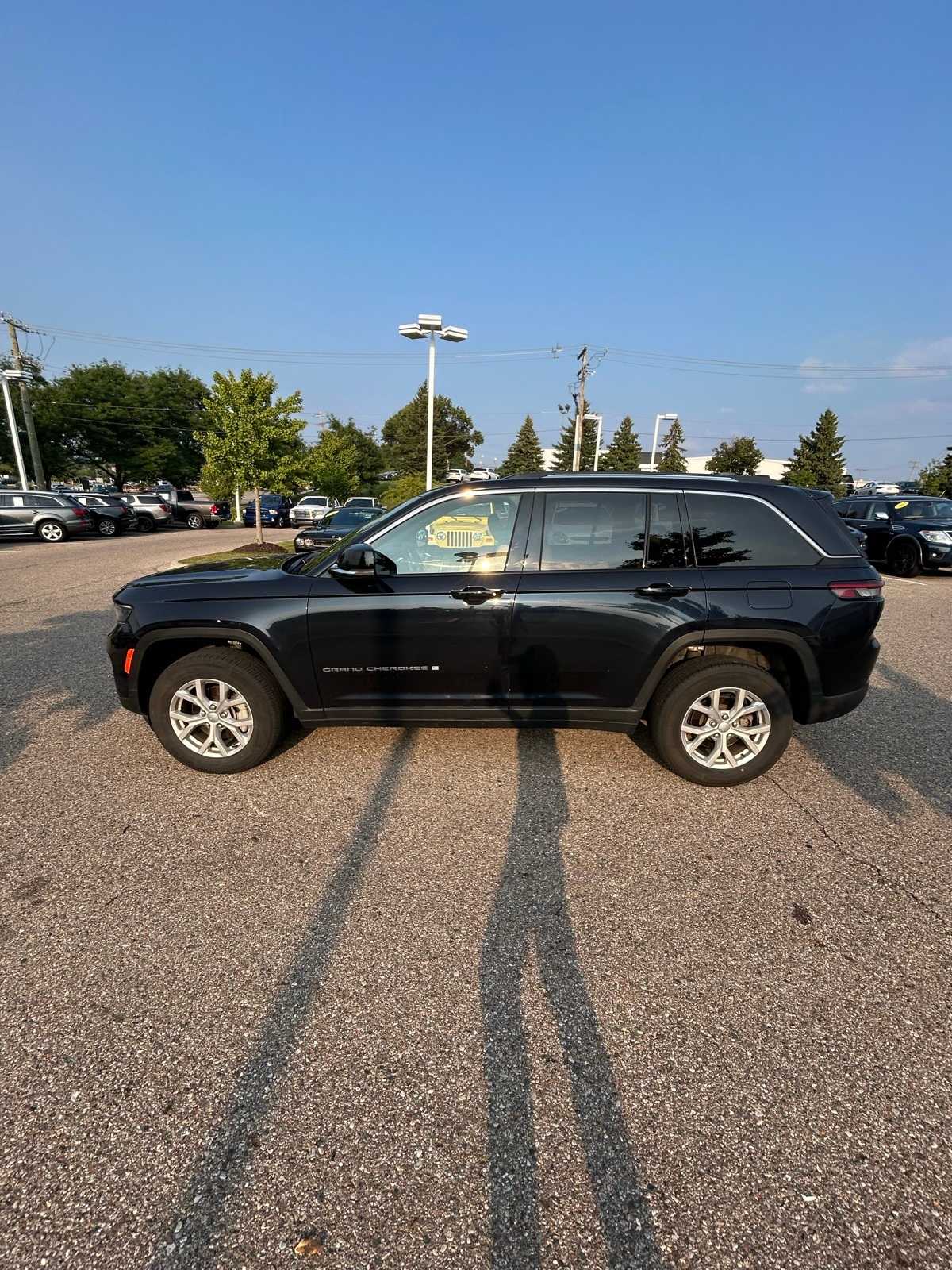 Thumbnail: 2023 Jeep Grand Cherokee - 27