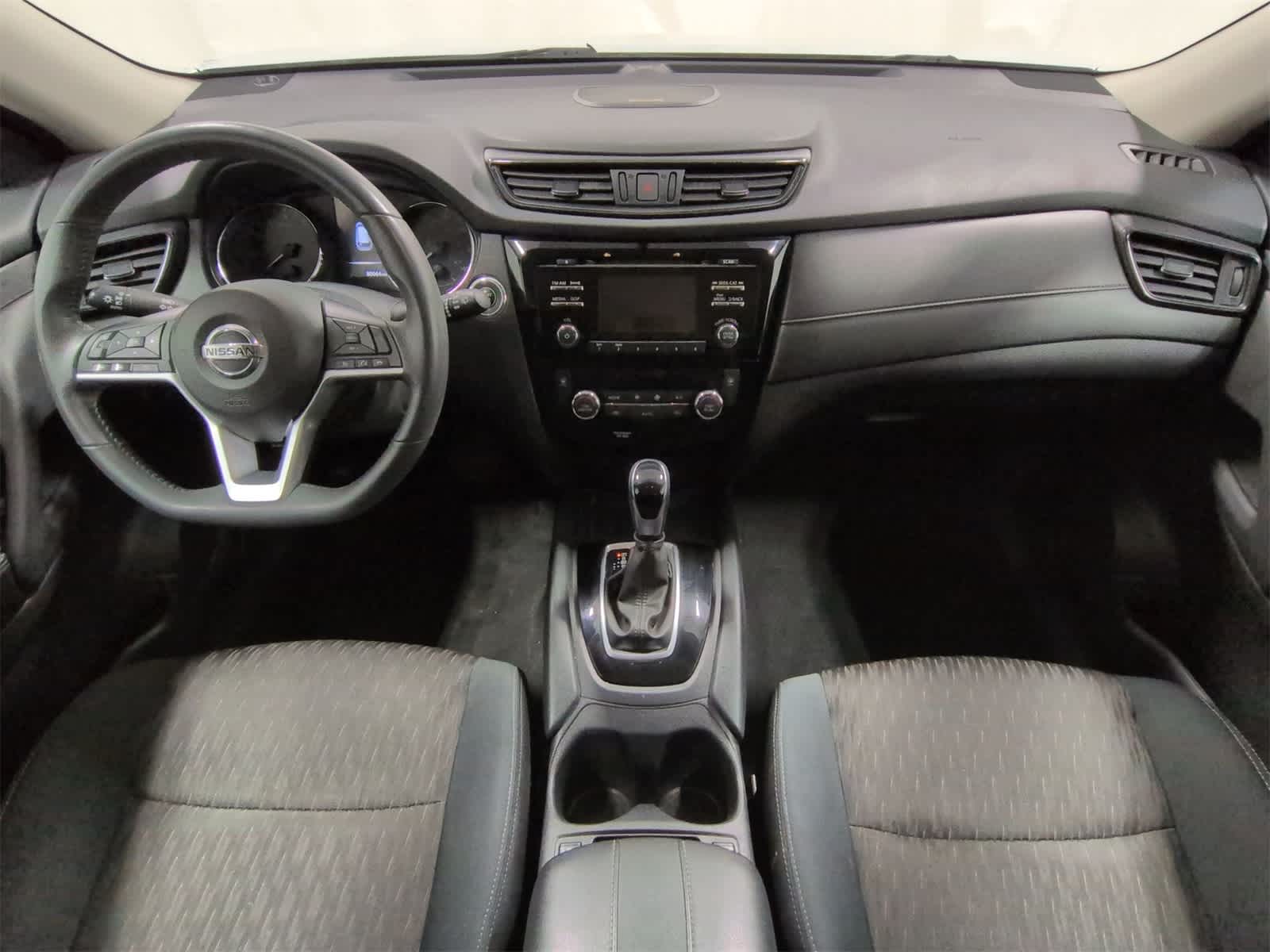 Thumbnail: 2017 Nissan Rogue - 15