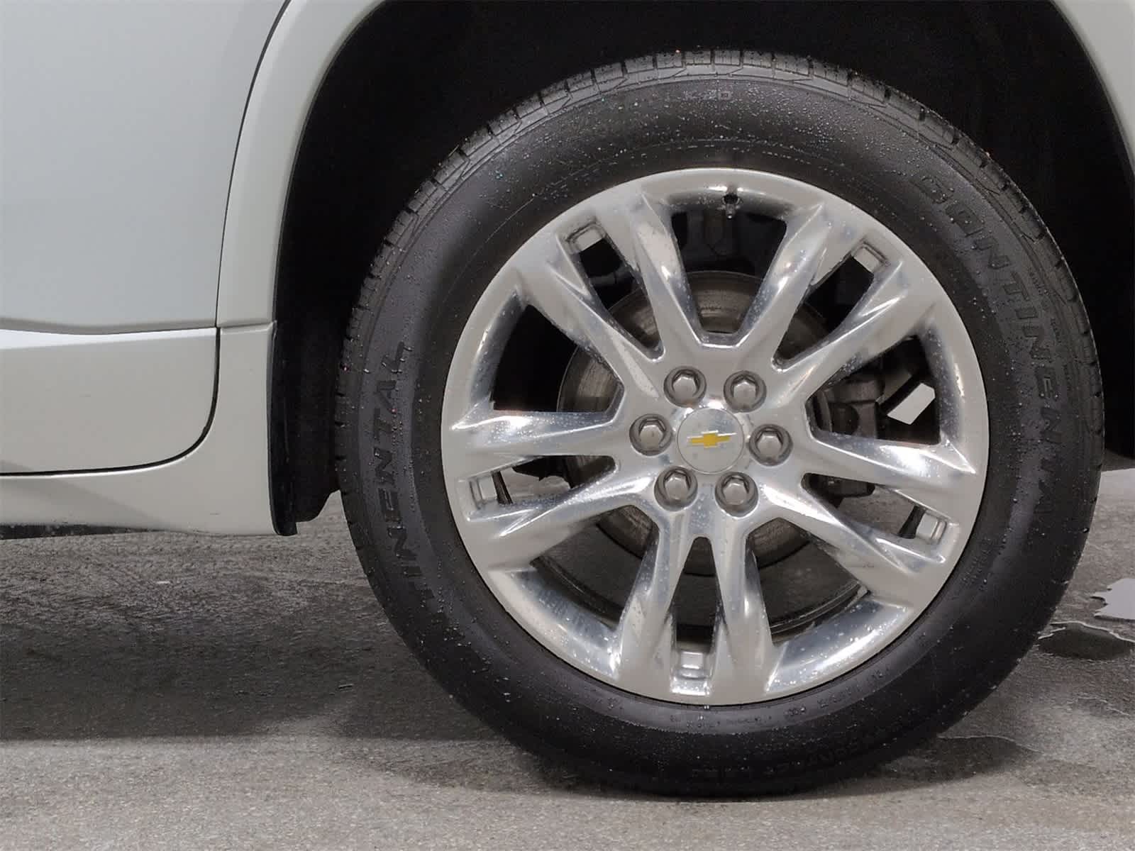 Thumbnail: 2020 Chevrolet Traverse - 14