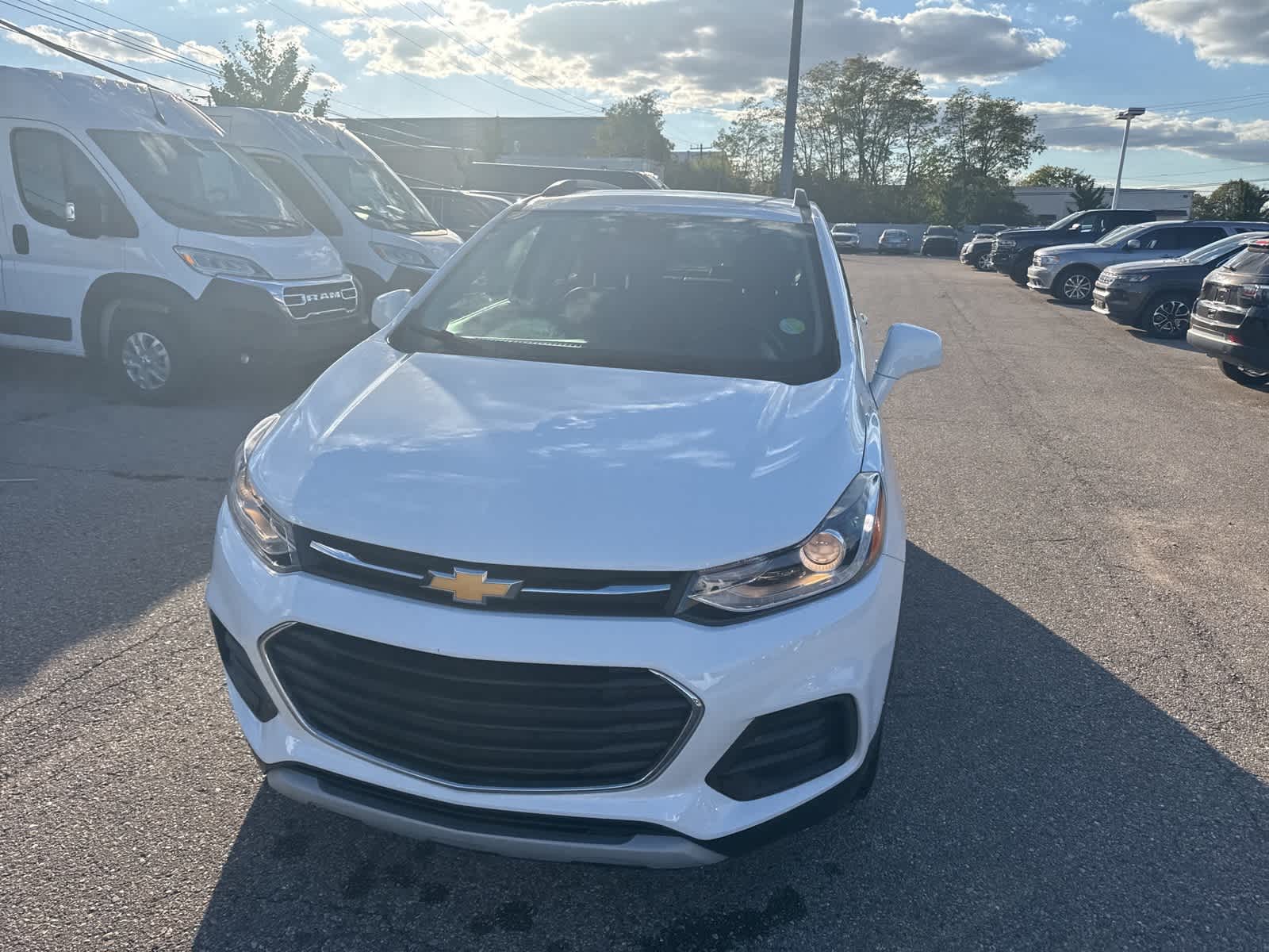 Thumbnail: 2019 Chevrolet Trax - 4