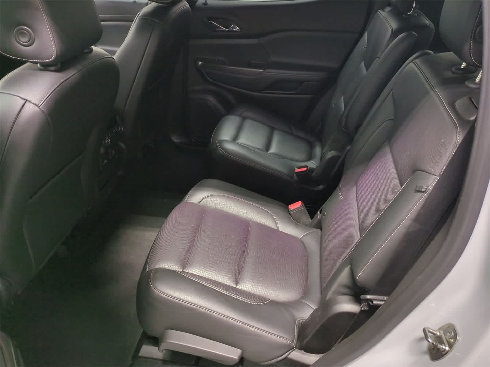 Thumbnail: 2019 GMC Acadia - 19