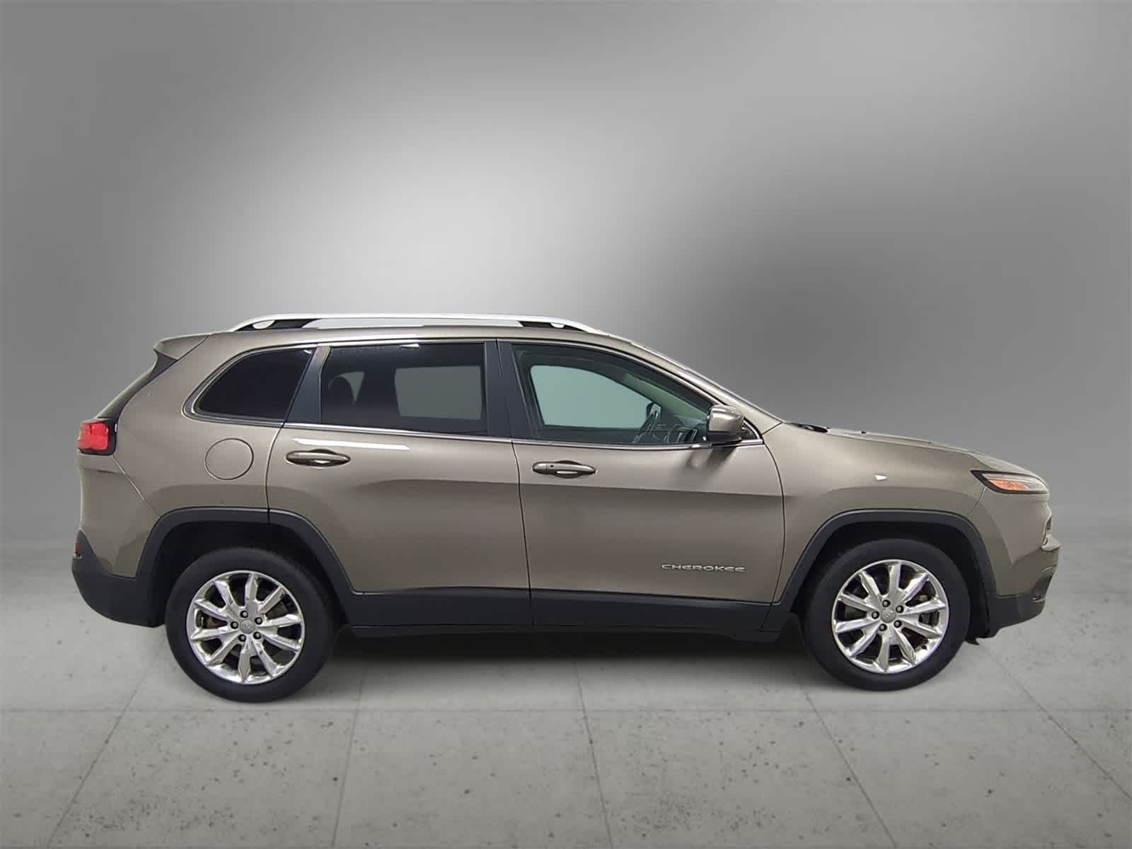 Thumbnail: 2016 Jeep Cherokee - 9