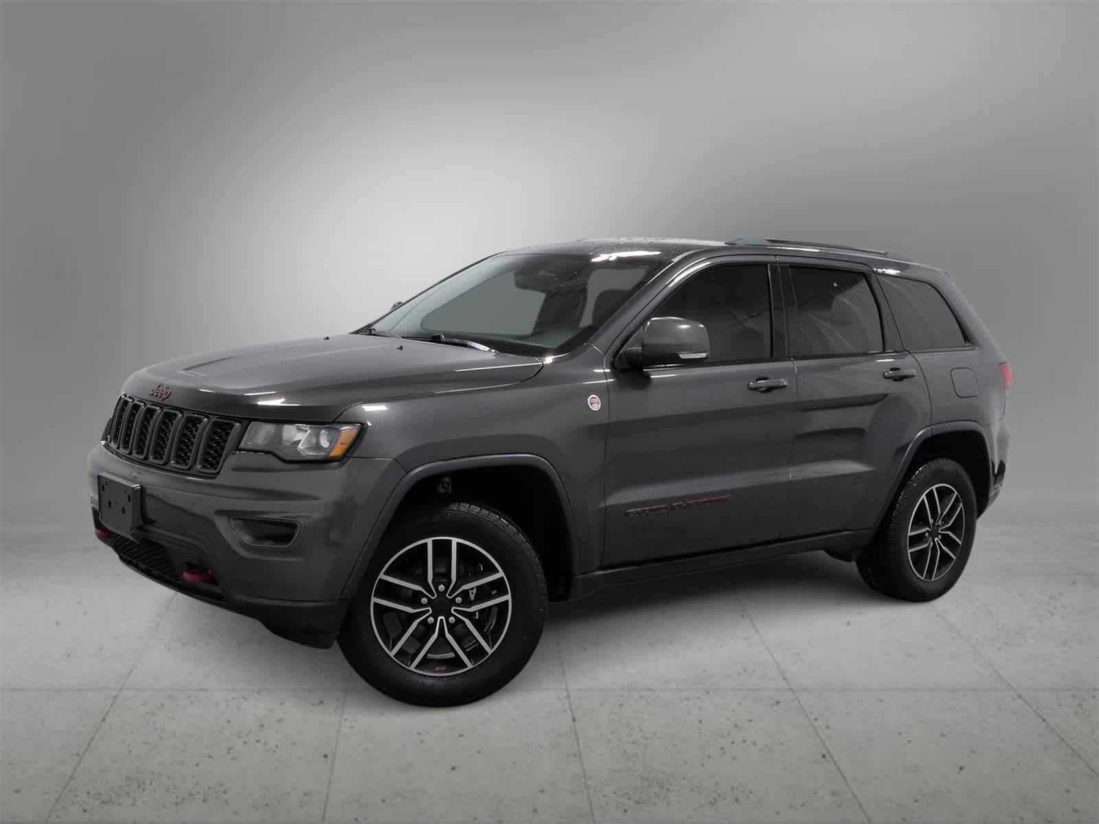 Thumbnail: 2019 Jeep Grand Cherokee - 1