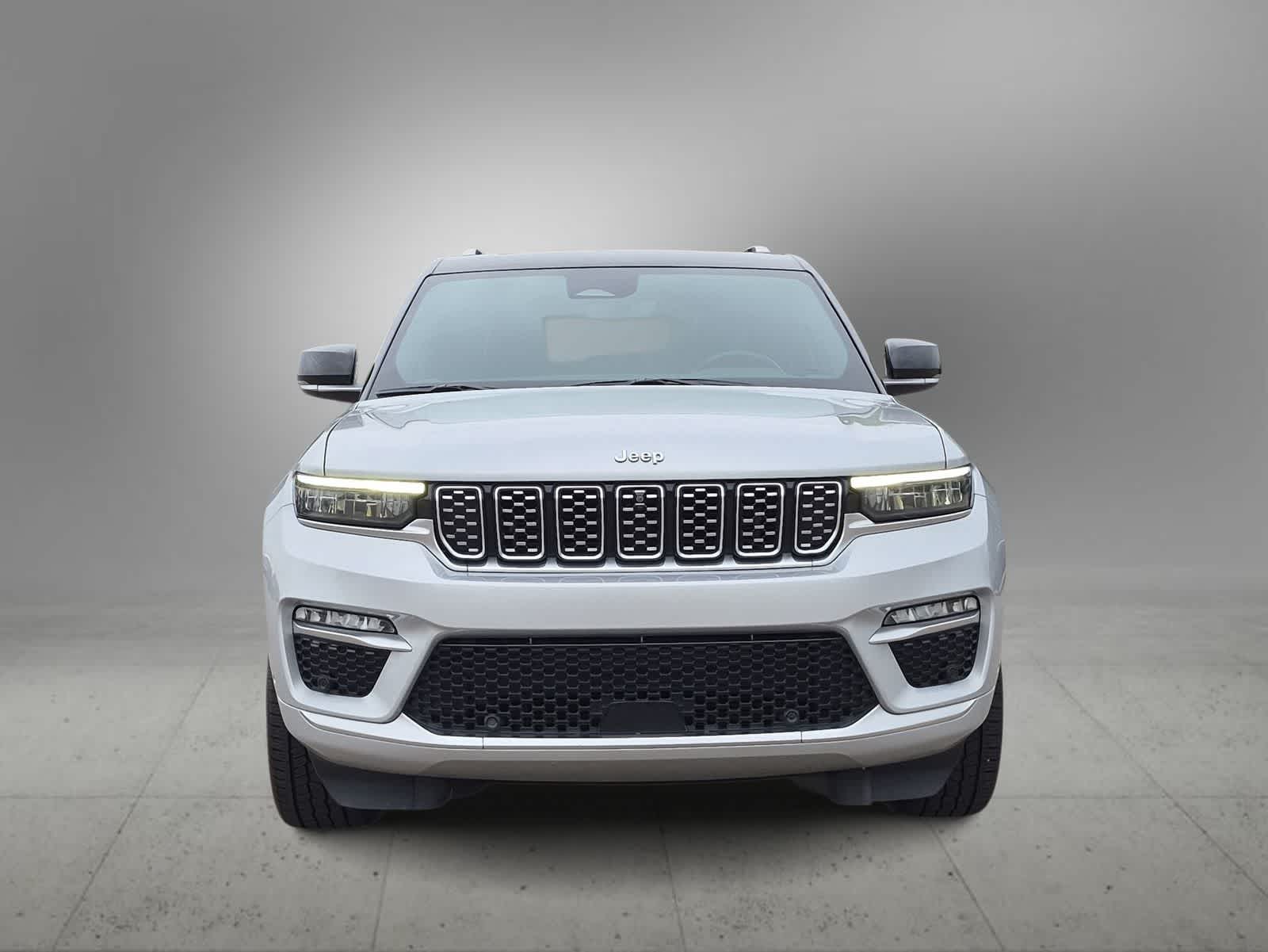 Thumbnail: 2022 Jeep Grand Cherokee - 3
