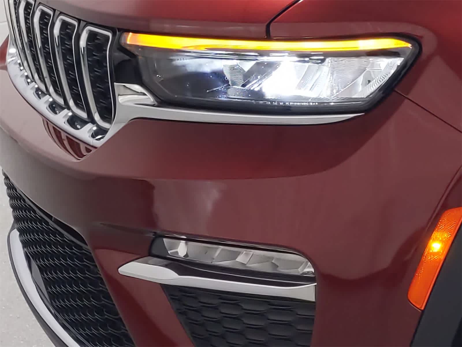 Thumbnail: 2023 Jeep Grand Cherokee - 11