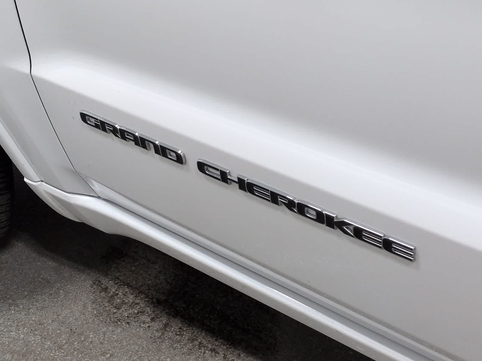 Thumbnail: 2021 Jeep Grand Cherokee - 13