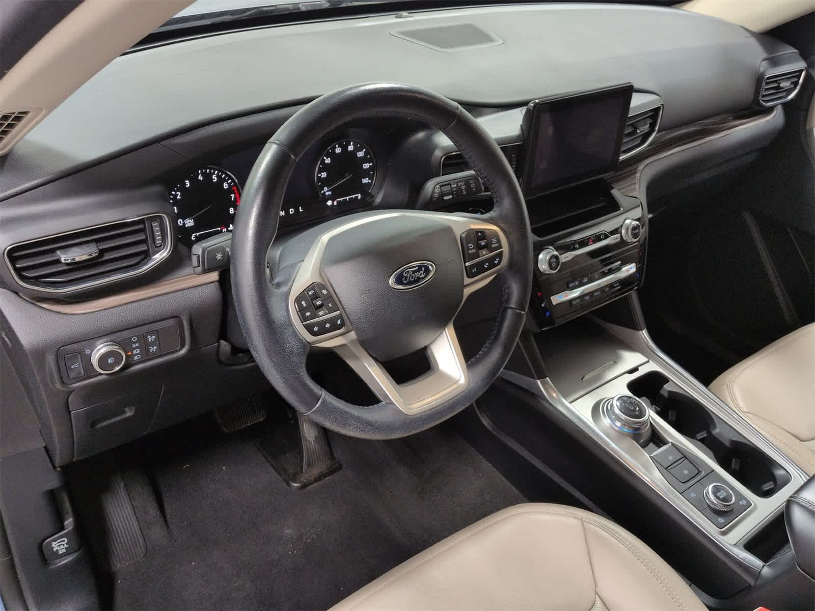 Thumbnail: 2021 Ford Explorer - 10