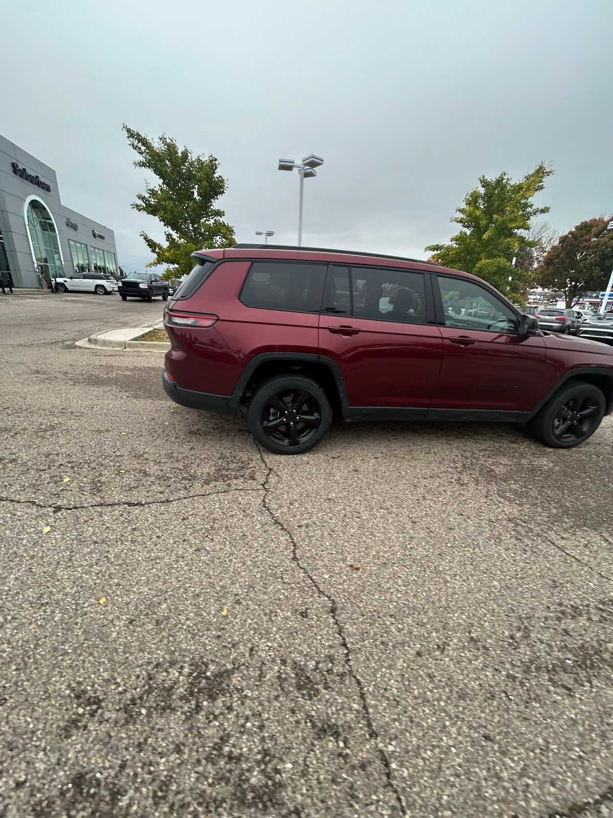 Thumbnail: 2023 Jeep Grand Cherokee L - 13