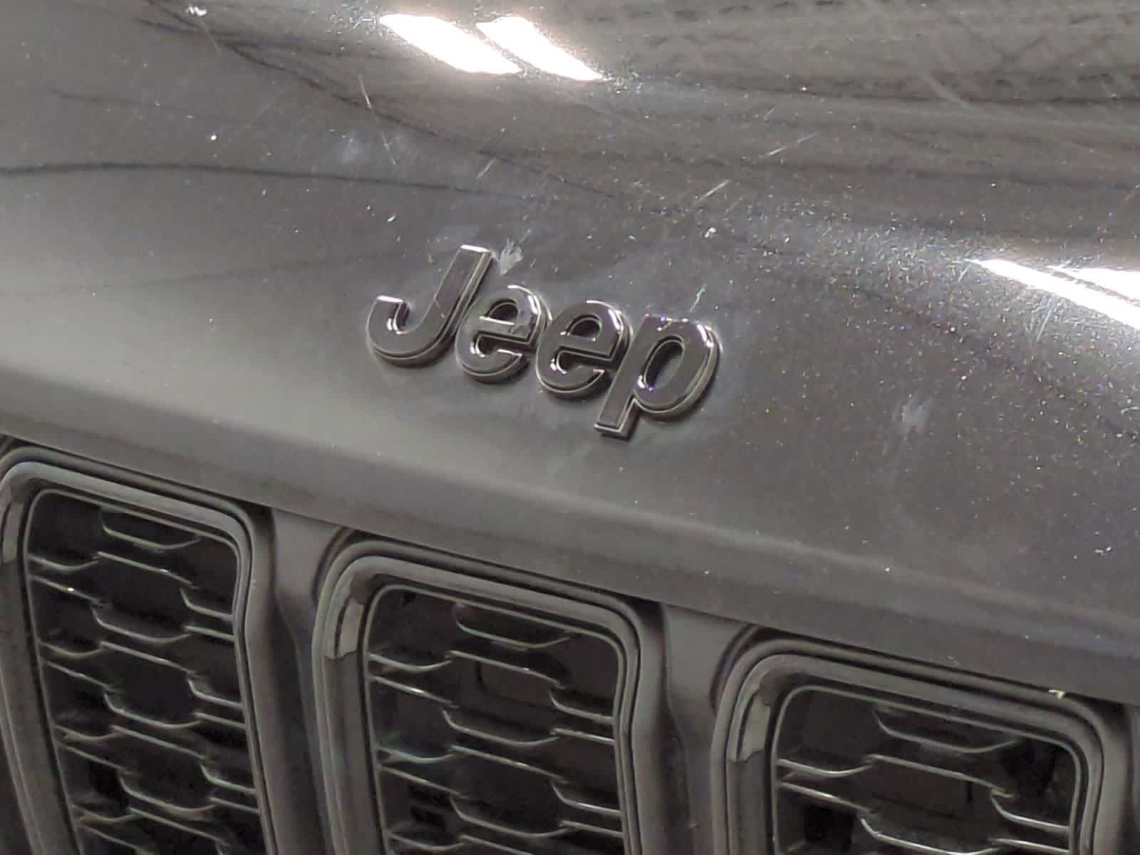 Thumbnail: 2023 Jeep Grand Cherokee L - 11