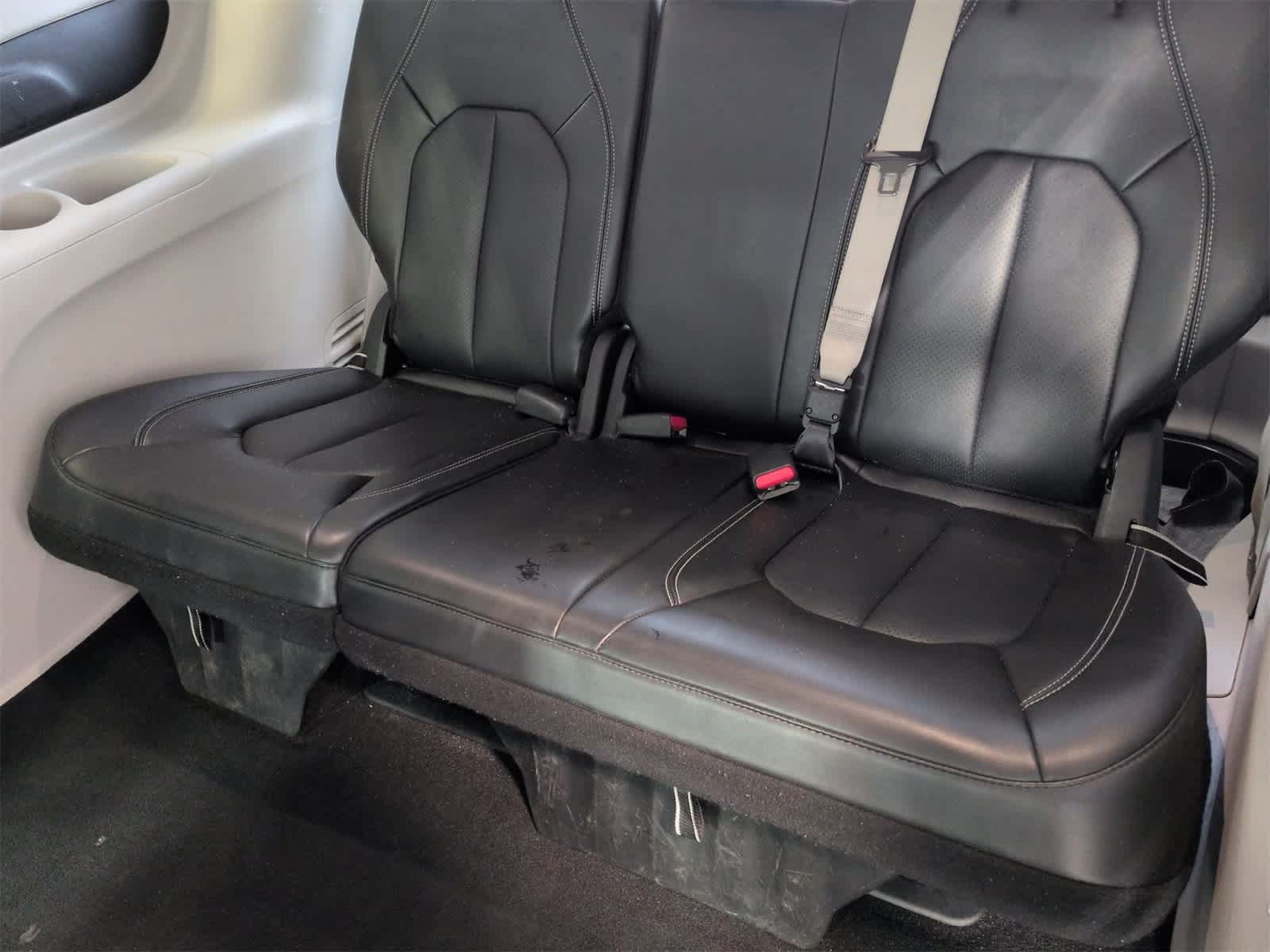 Thumbnail: 2024 Chrysler Pacifica - 36