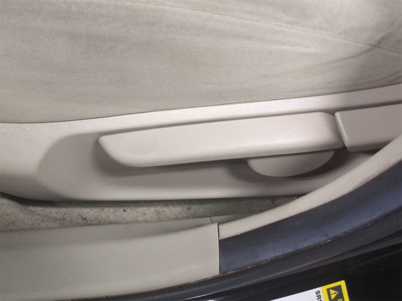 Thumbnail: 2011 Toyota Corolla - 20