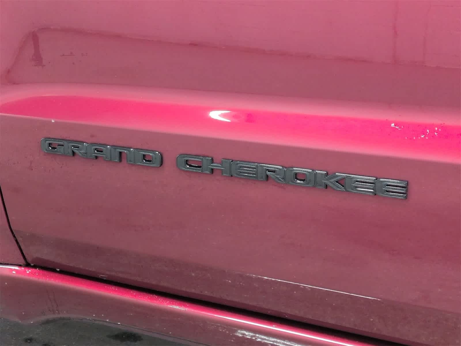 Thumbnail: 2021 Jeep Grand Cherokee - 12