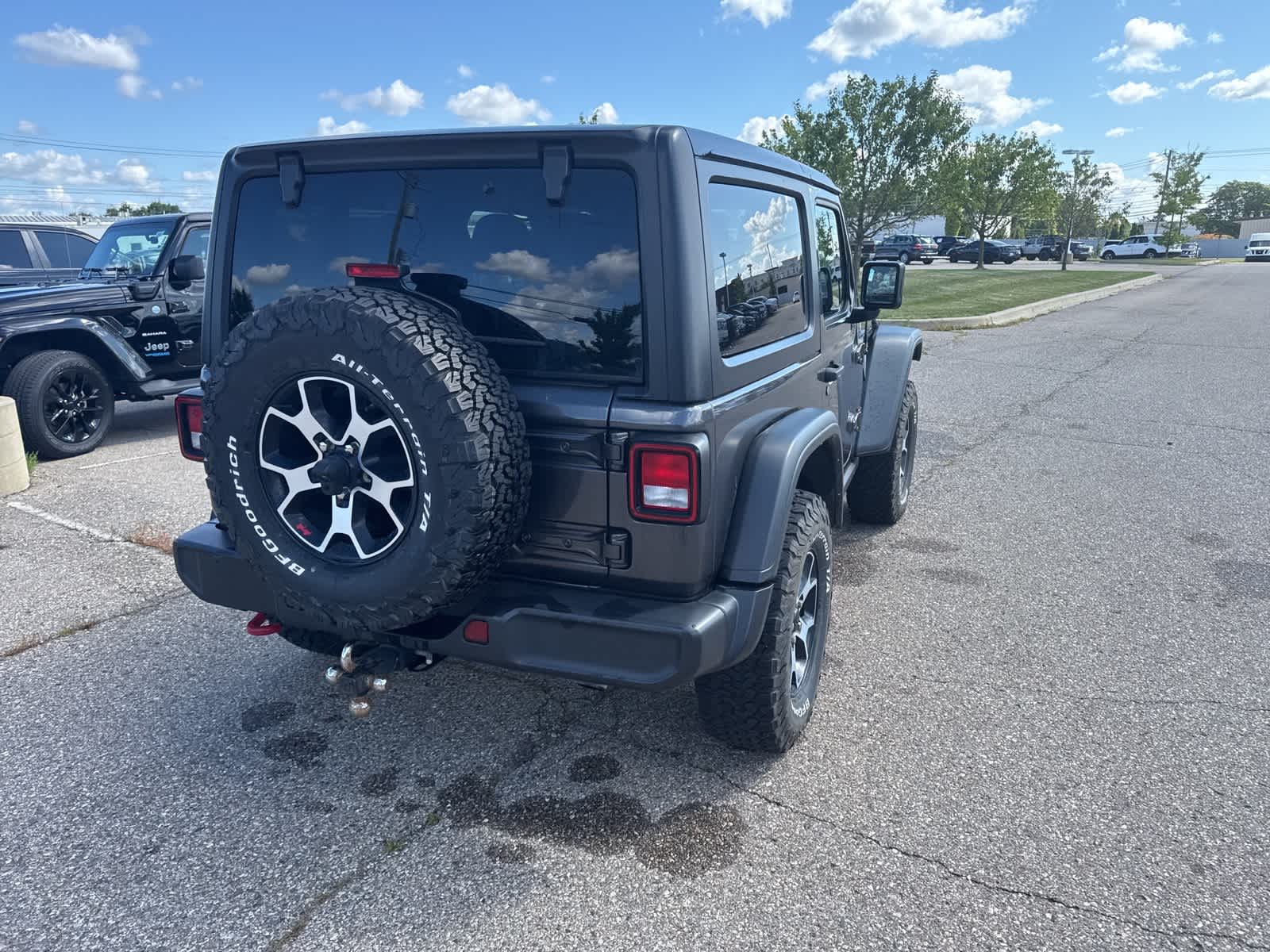 Thumbnail: 2021 Jeep Wrangler - 17