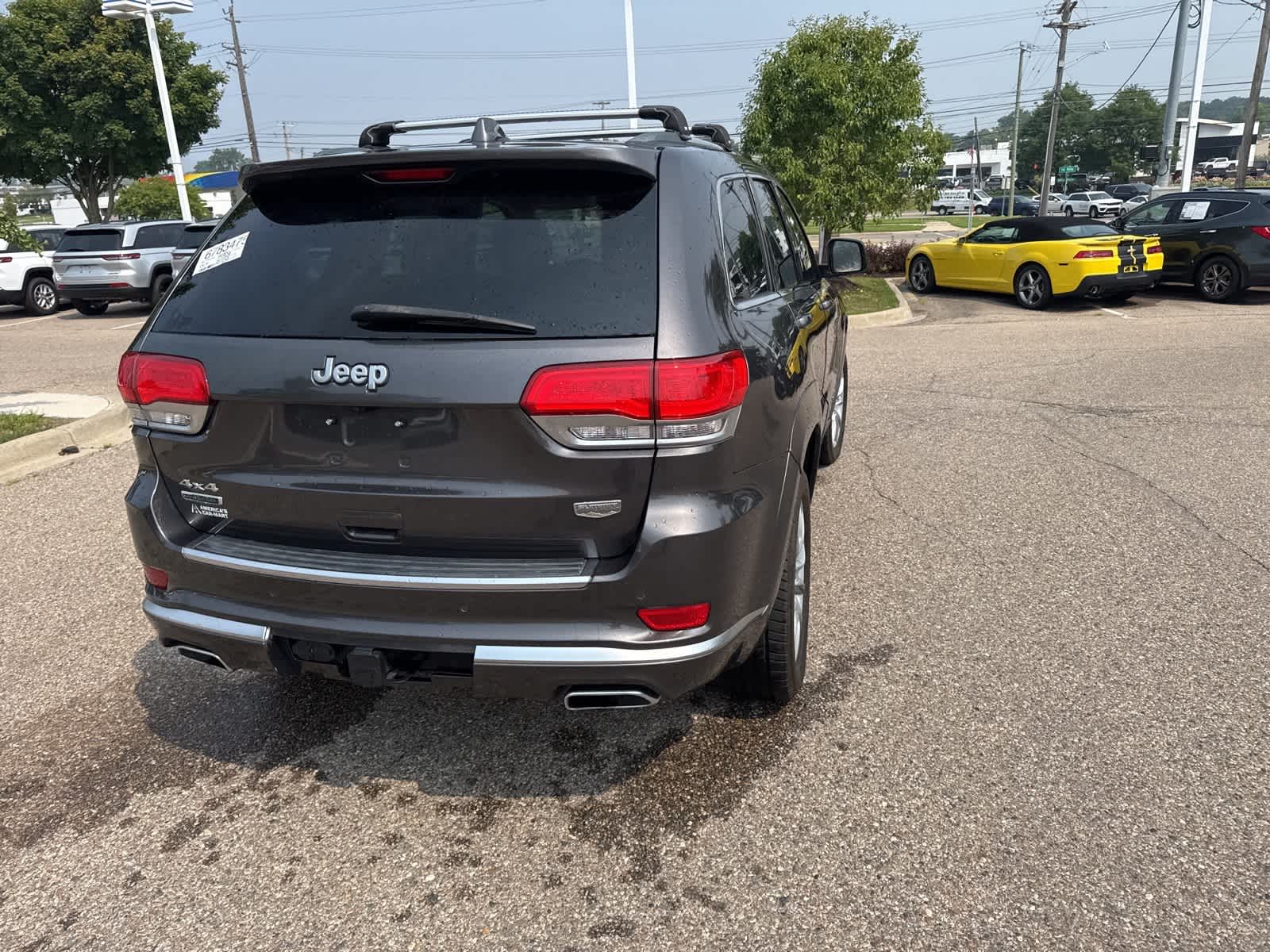 Thumbnail: 2015 Jeep Grand Cherokee - 21