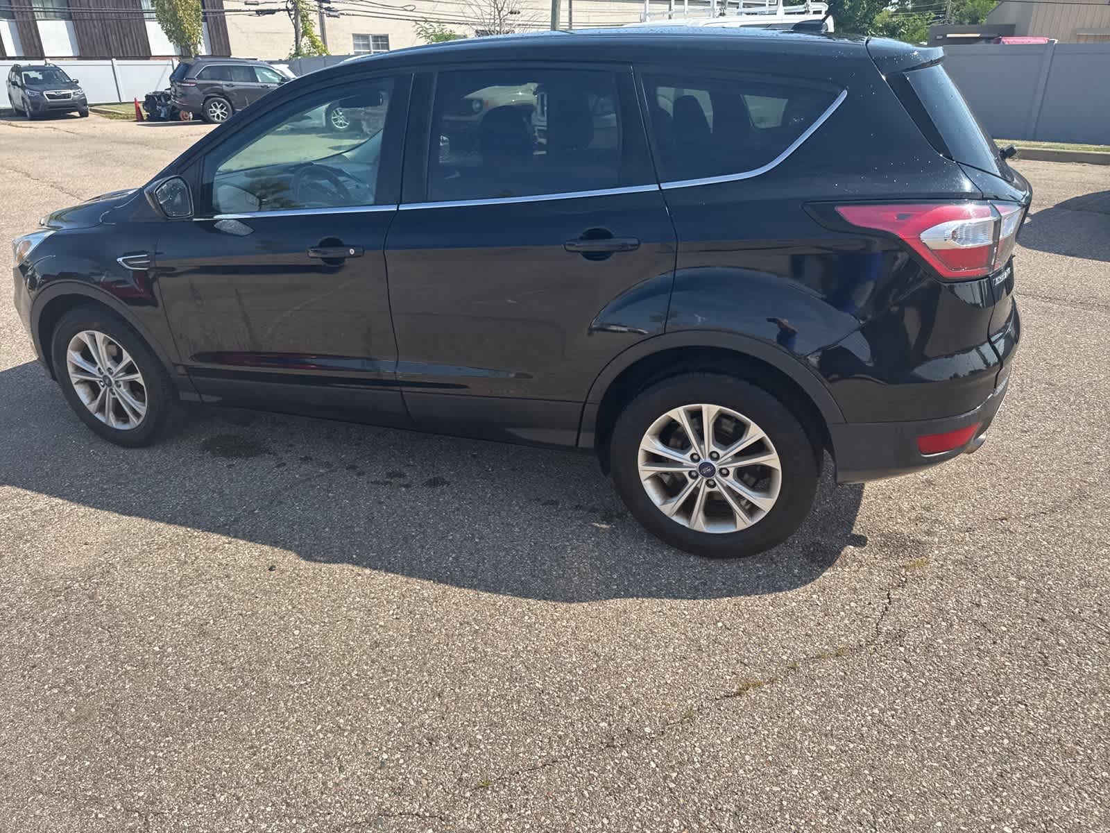 Thumbnail: 2017 Ford Escape - 23