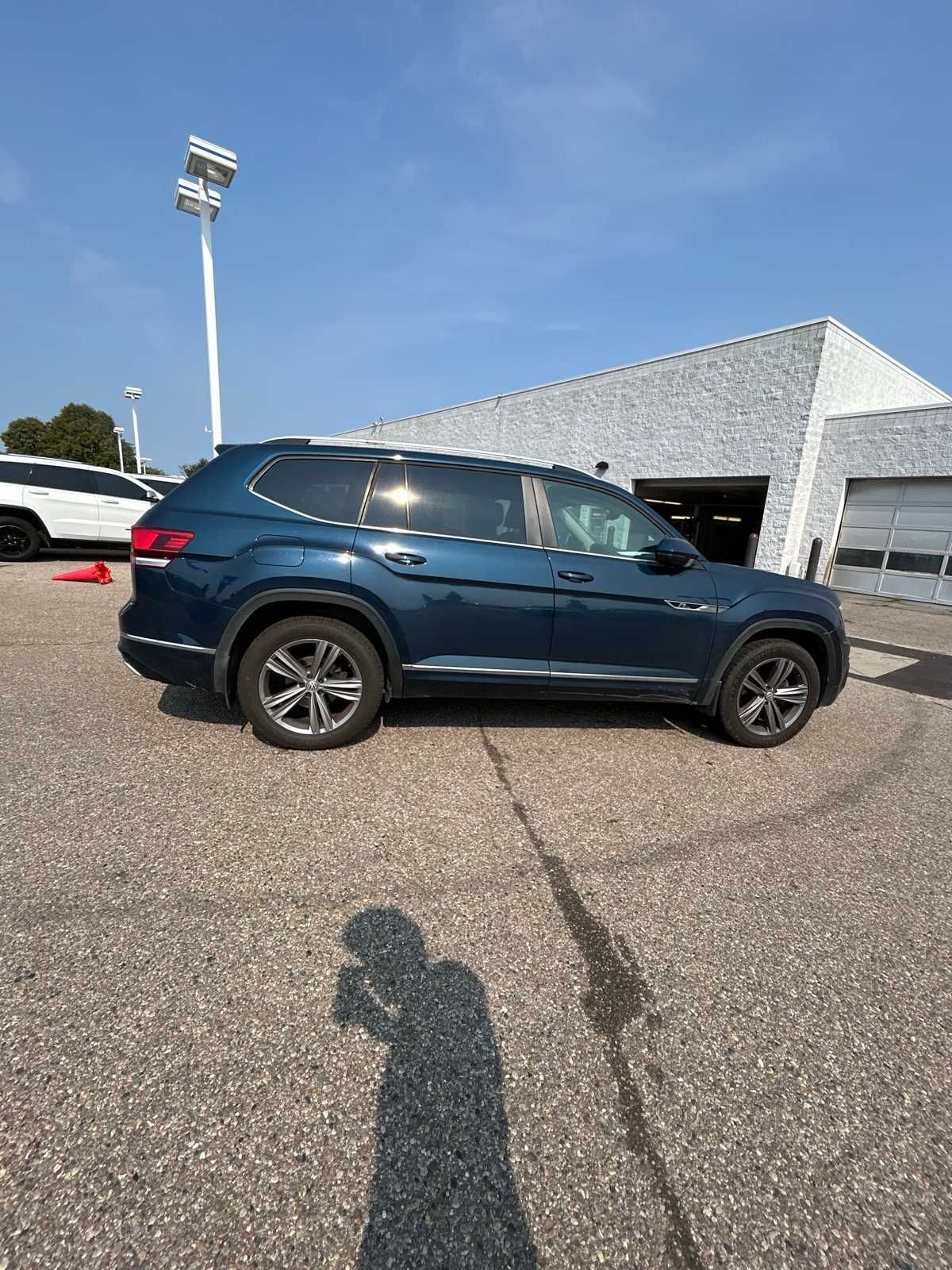Thumbnail: 2018 Volkswagen Atlas - 13