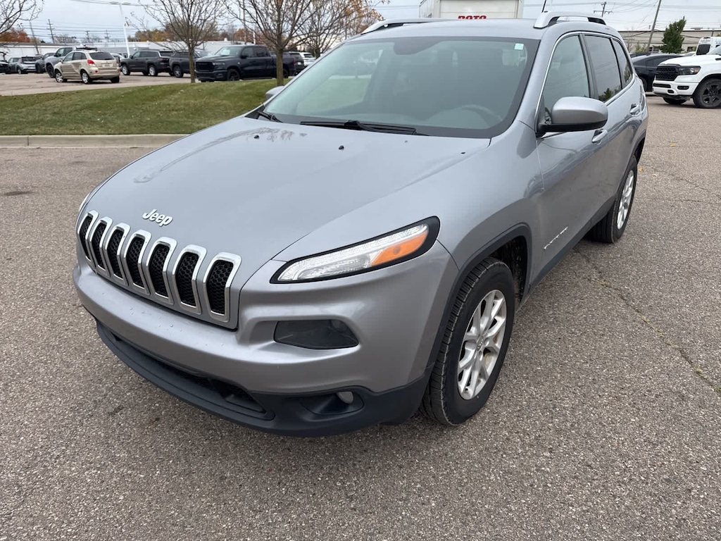 Used 2014 Jeep Cherokee Latitude SUV