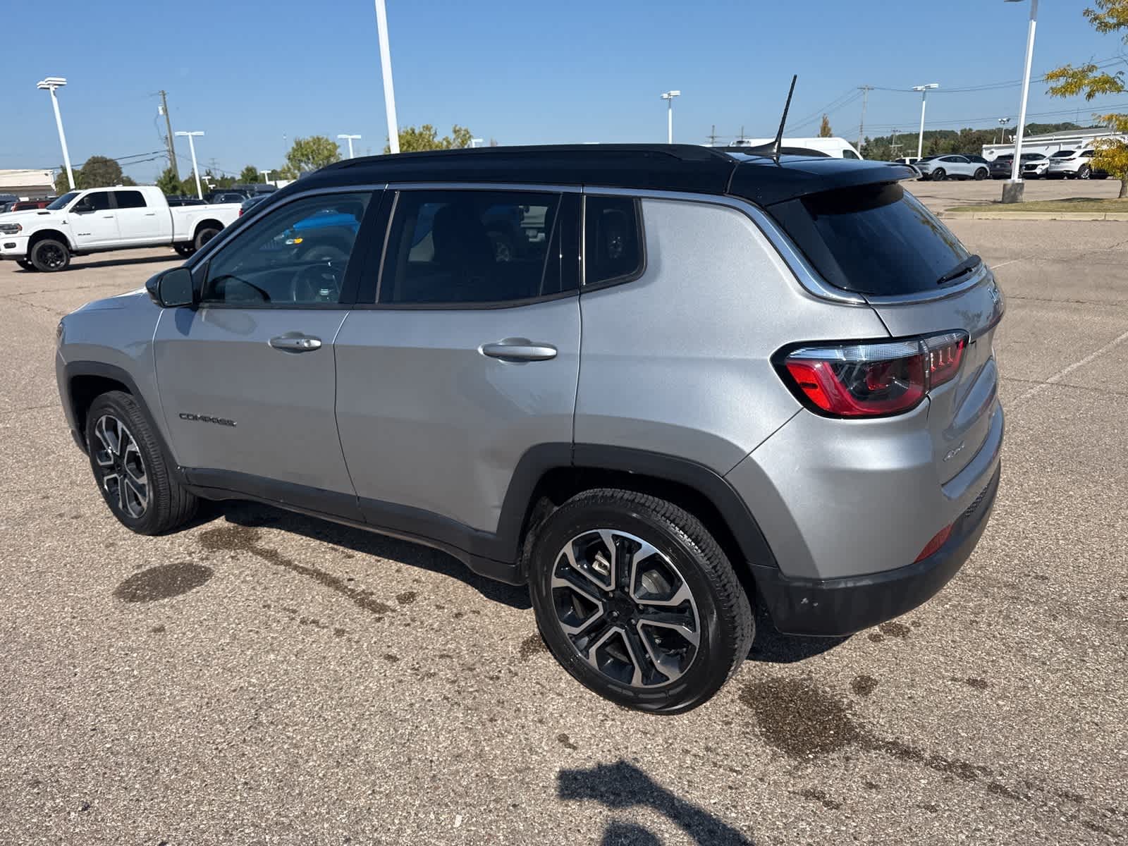 Thumbnail: 2022 Jeep Compass - 24