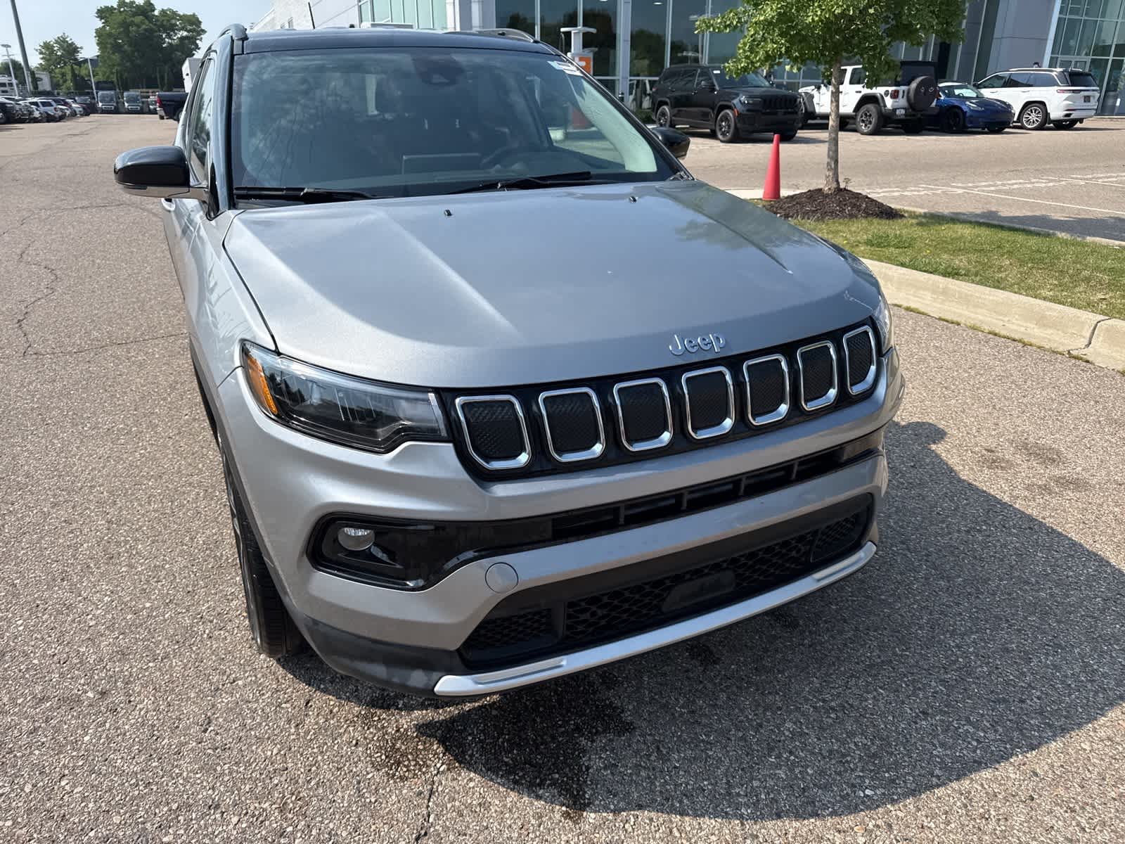 Thumbnail: 2022 Jeep Compass - 6