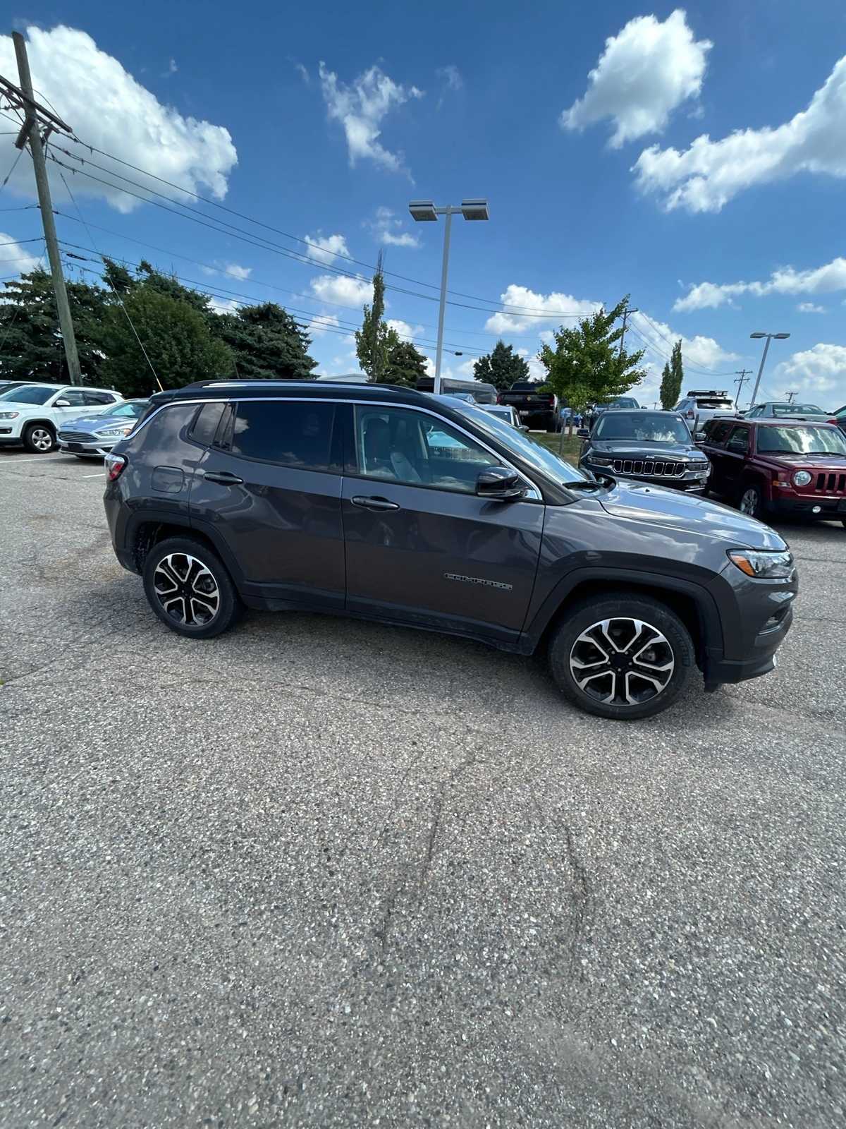 Thumbnail: 2022 Jeep Compass - 11