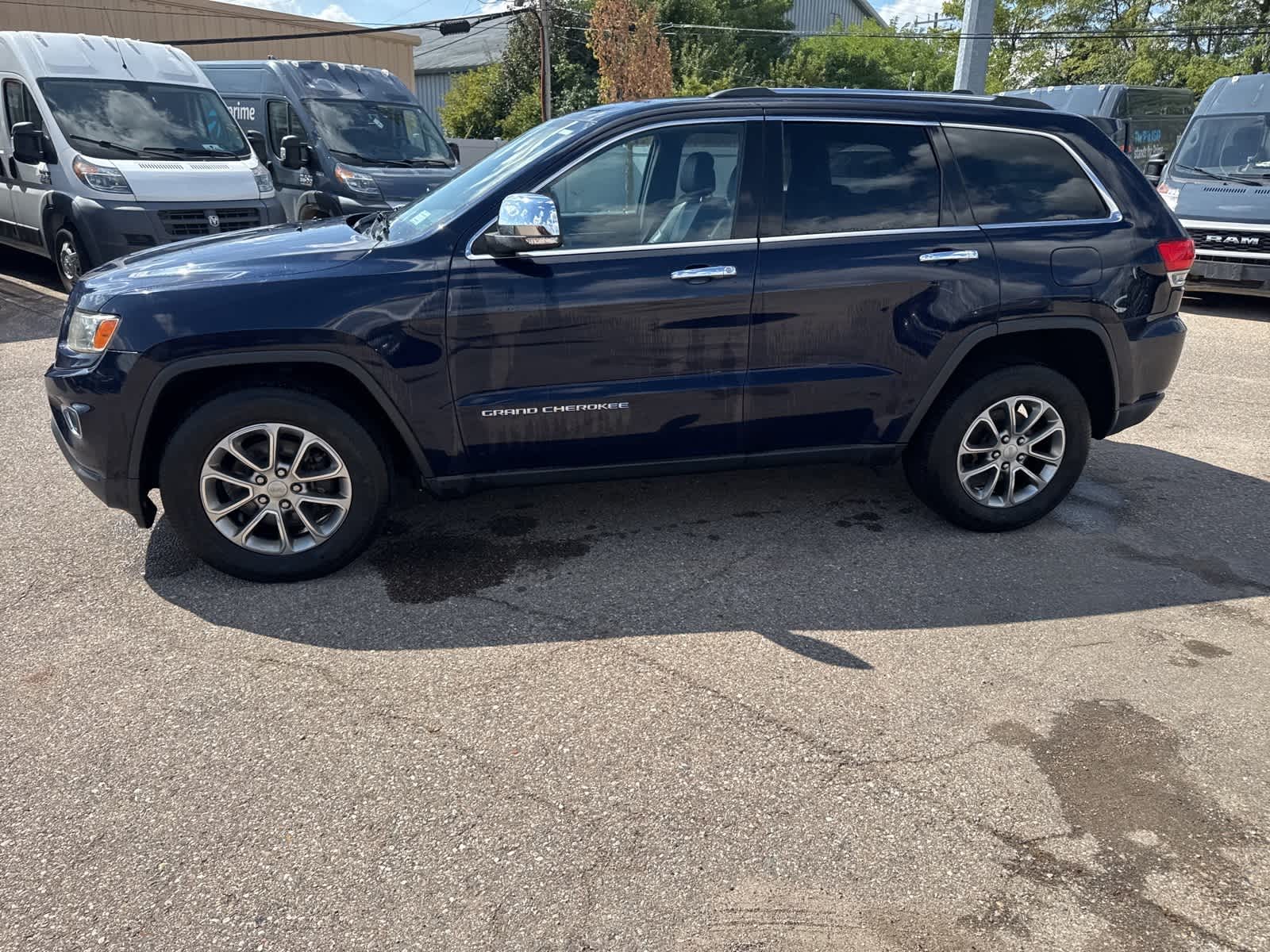 Thumbnail: 2015 Jeep Grand Cherokee - 26