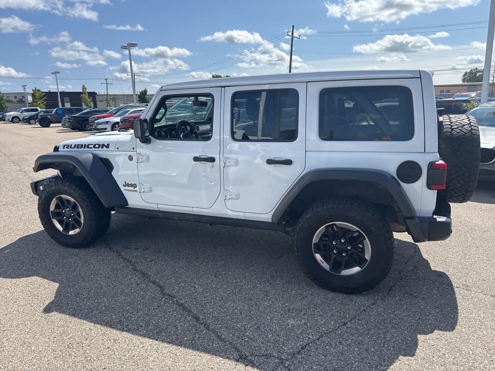 Thumbnail: 2018 Jeep Wrangler - 23