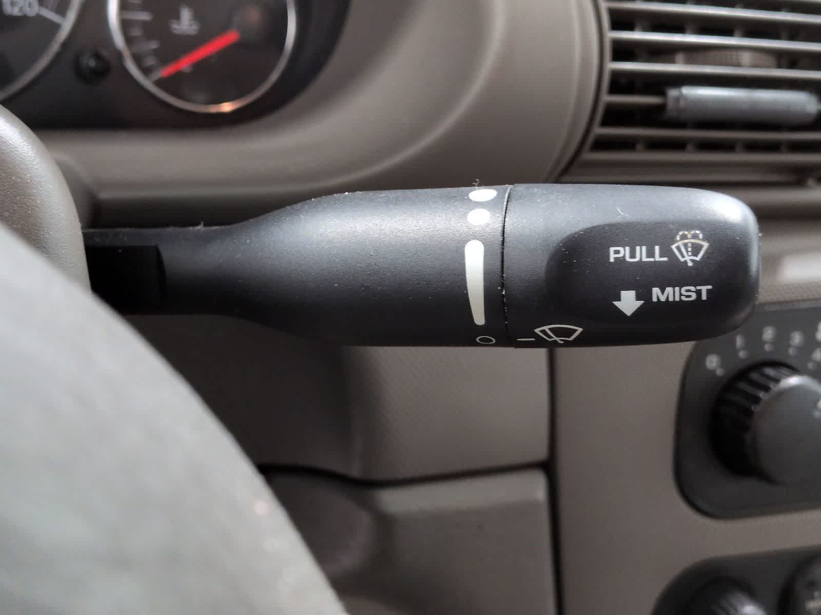 Thumbnail: 2006 Chrysler Sebring - 26