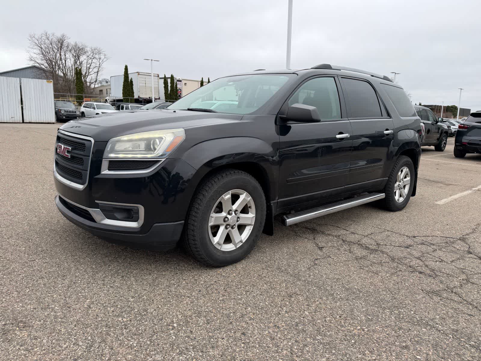 2016 GMC Acadia SLE -
                  Farmington Hills, MI