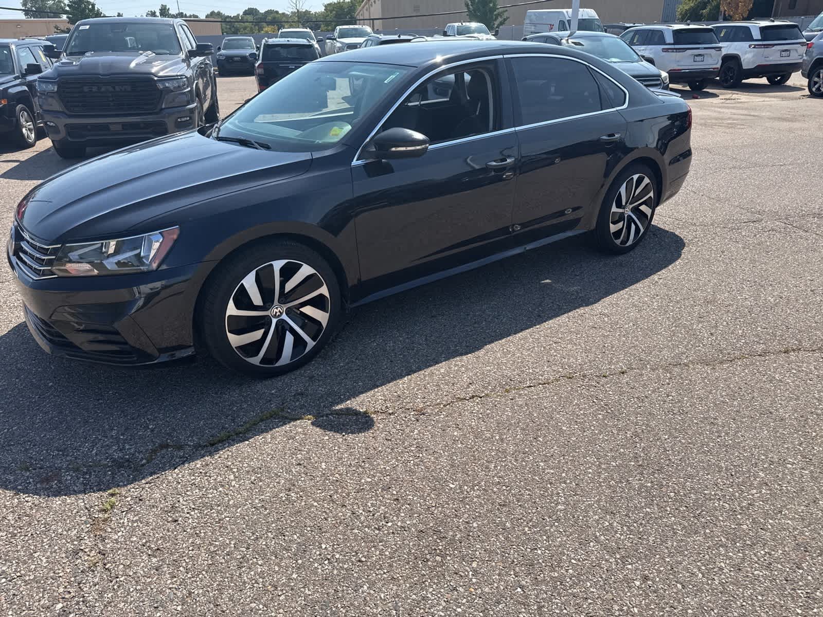 Thumbnail: 2017 Volkswagen Passat - 23