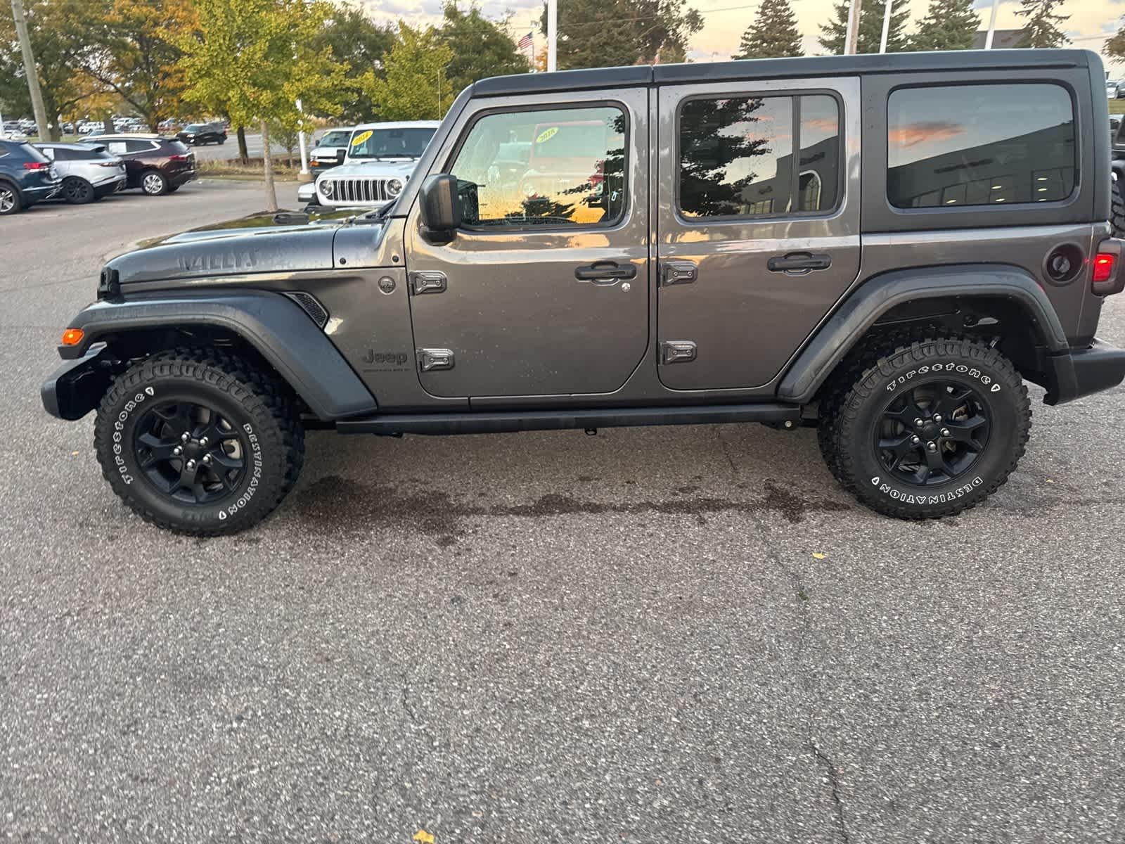 Thumbnail: 2023 Jeep Wrangler - 30