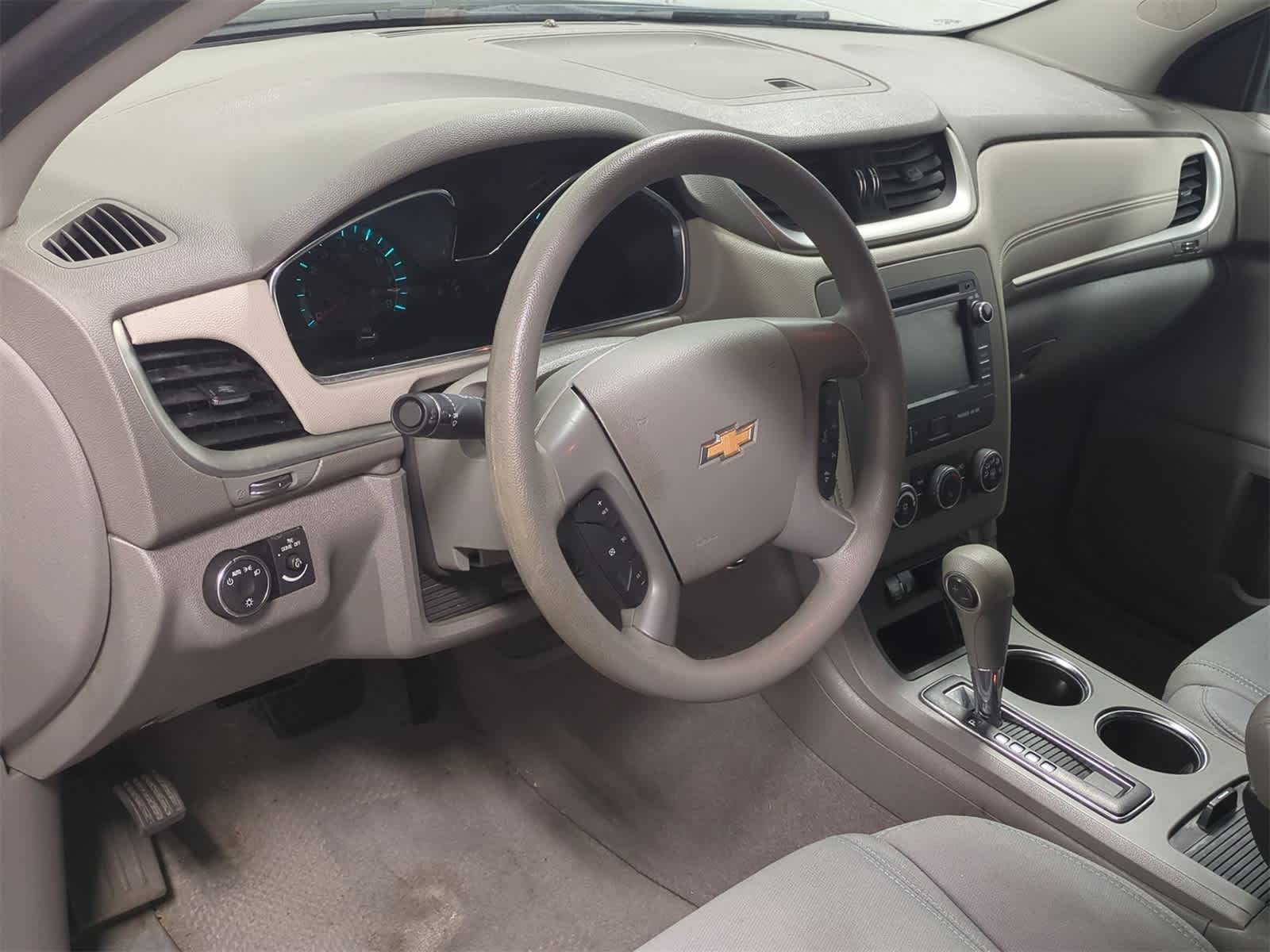 Thumbnail: 2014 Chevrolet Traverse - 10