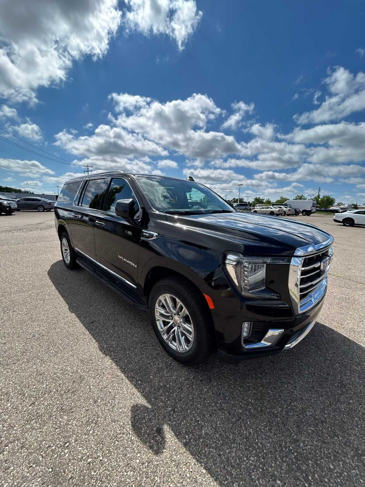 Thumbnail: 2021 GMC Yukon XL - 9