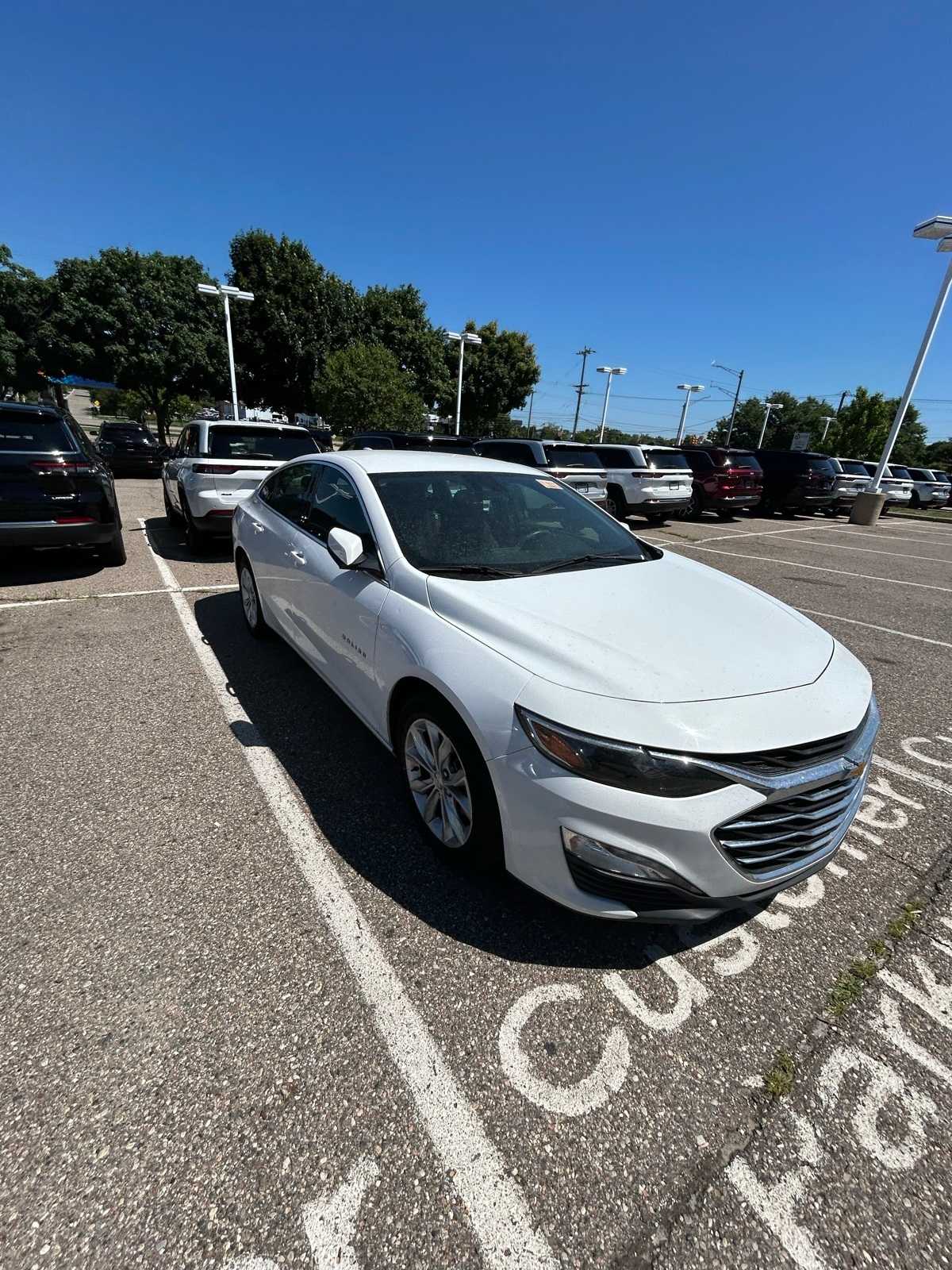 Thumbnail: 2023 Chevrolet Malibu - 9