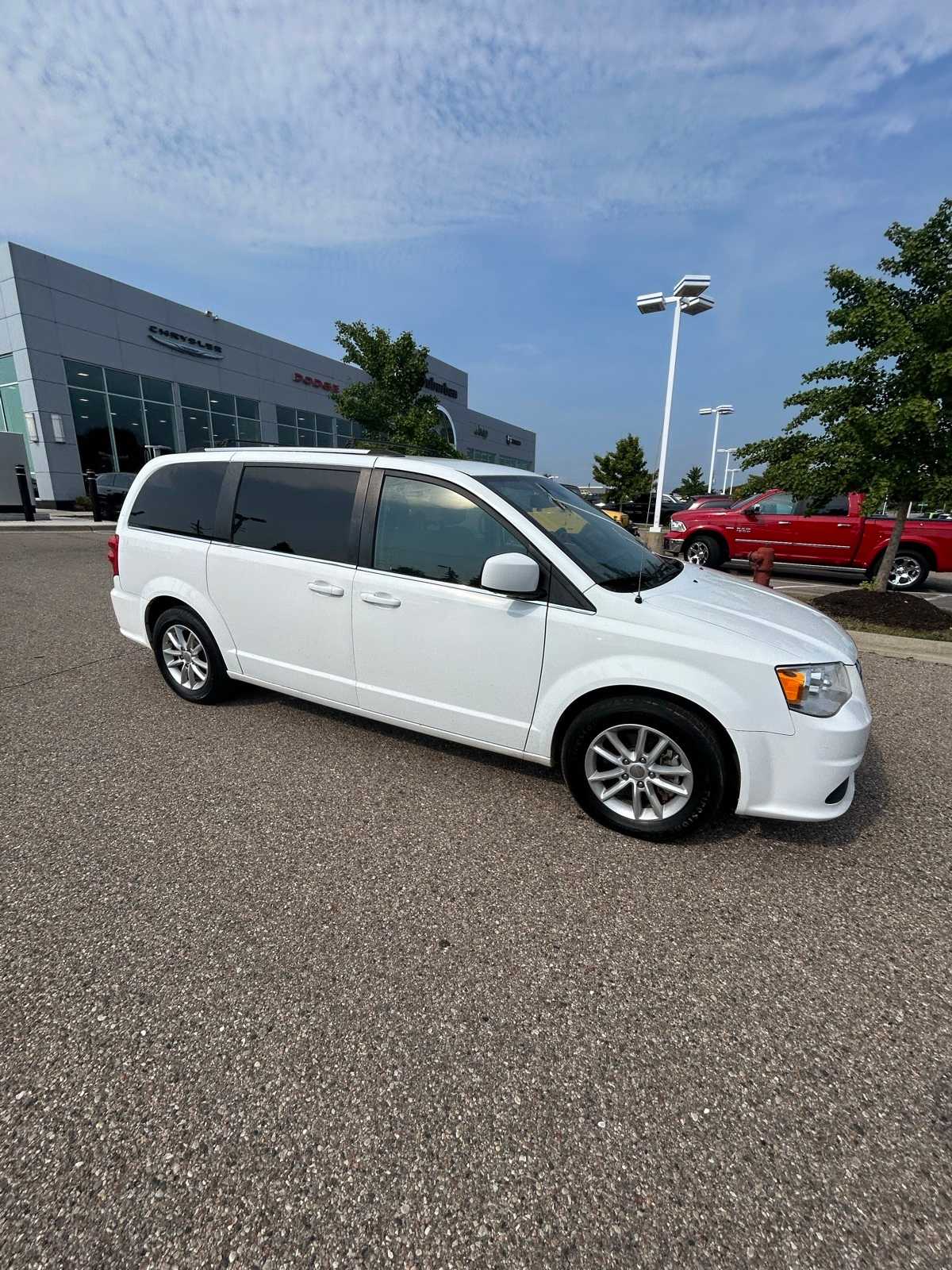 Thumbnail: 2019 Dodge Grand Caravan - 13