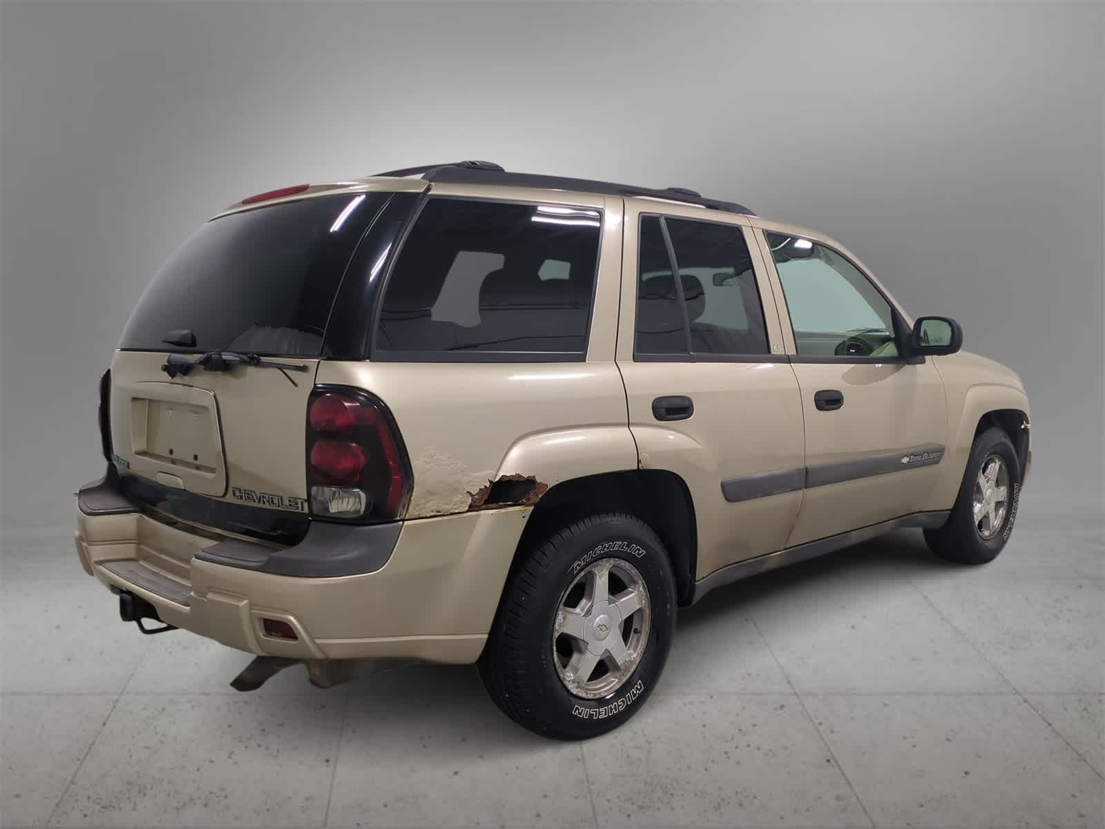 Thumbnail: 2004 Chevrolet TrailBlazer - 8