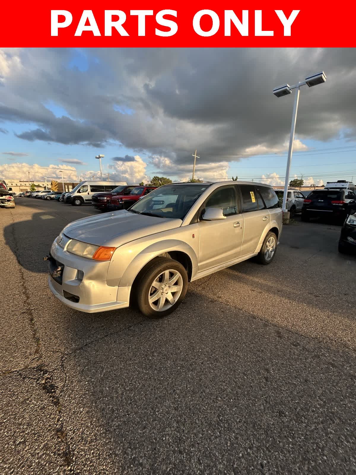Thumbnail: 2005 Saturn VUE - 1