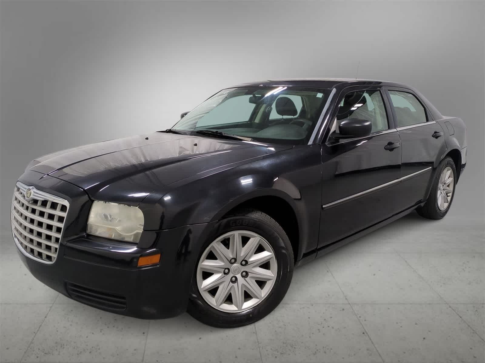 2008 Chrysler 300 LX -
                  Farmington Hills, MI