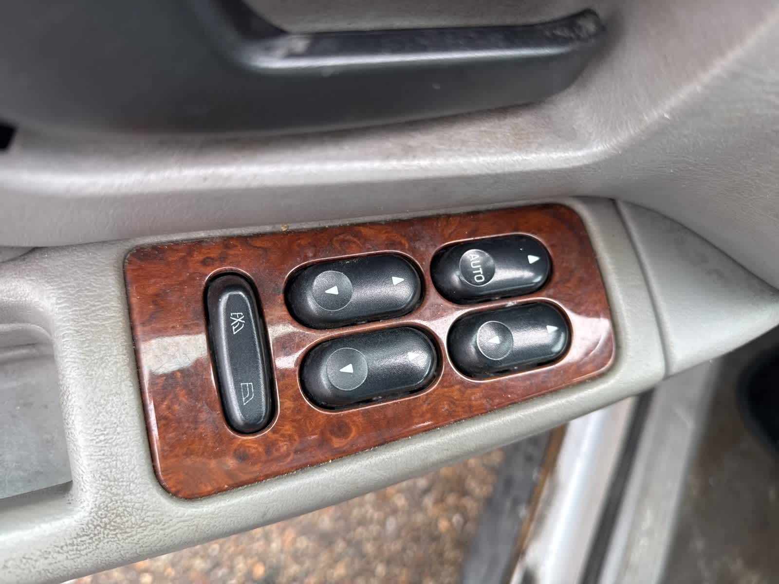 Thumbnail: 2005 Mercury Sable - 25