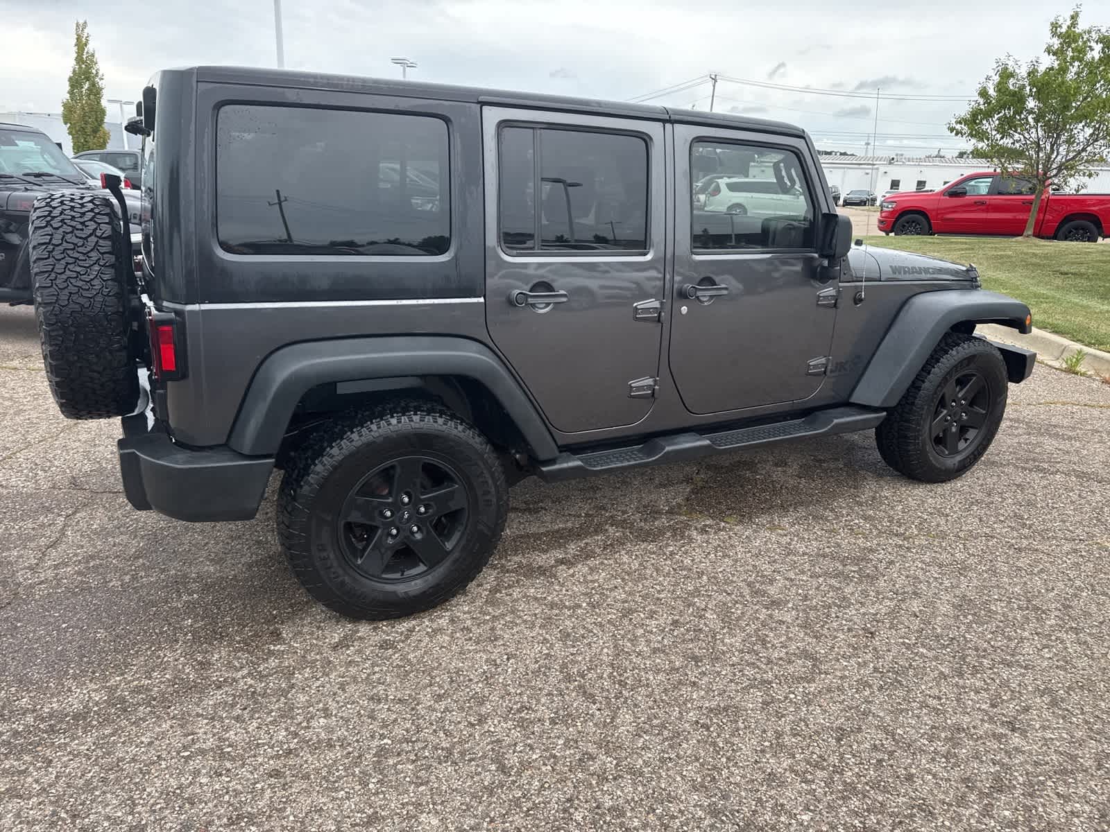 Thumbnail: 2018 Jeep Wrangler - 13