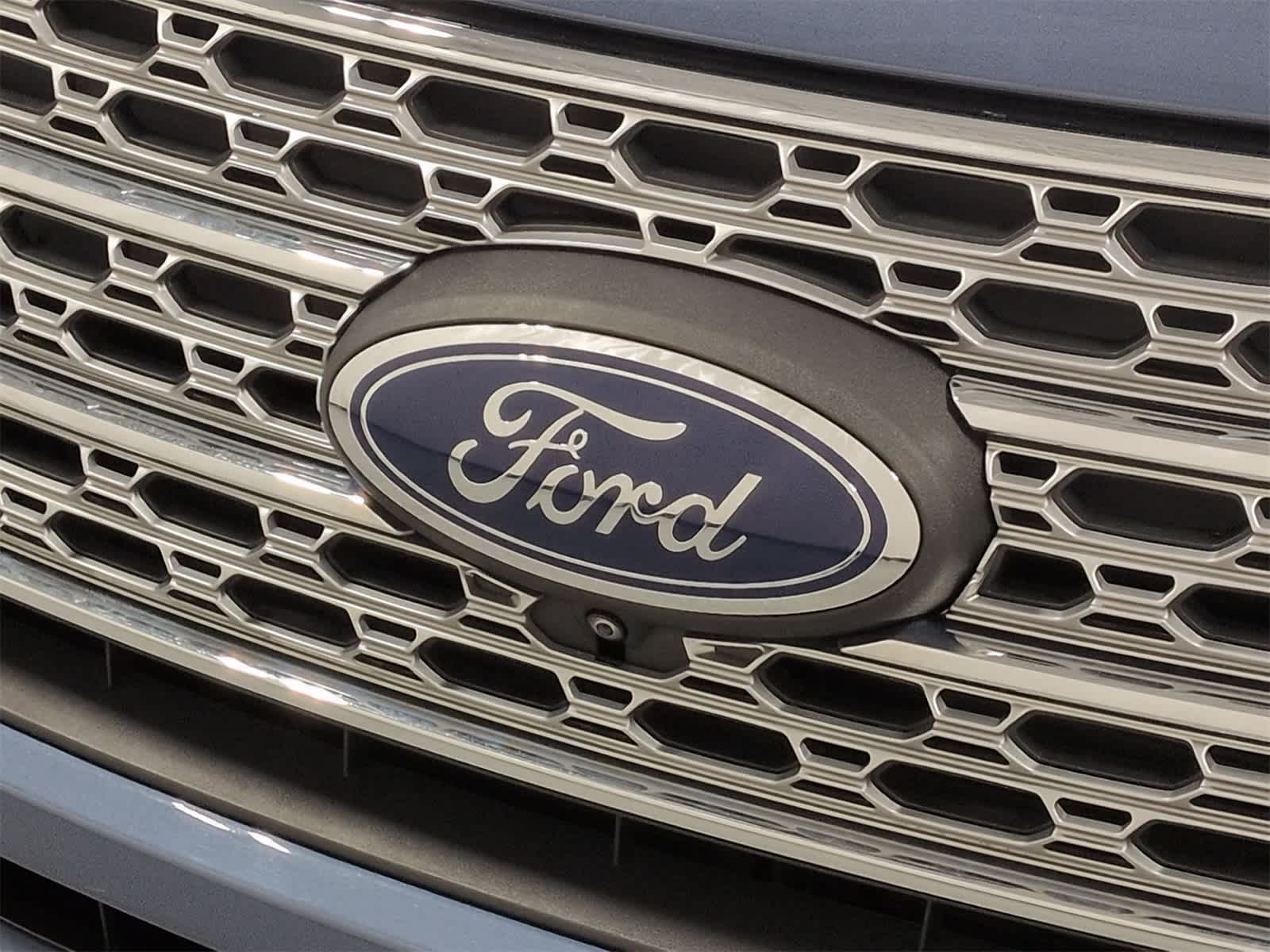 Thumbnail: 2021 Ford Explorer - 12