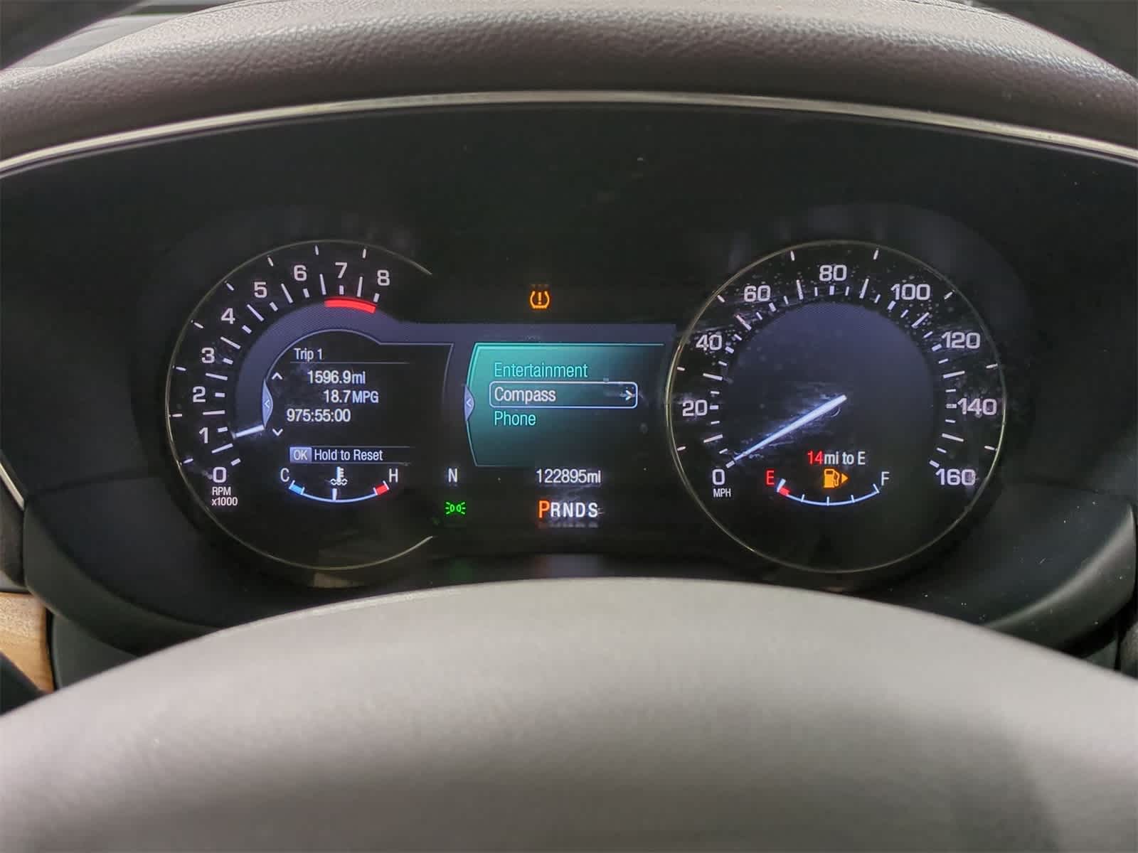 Thumbnail: 2015 Lincoln MKC - 33