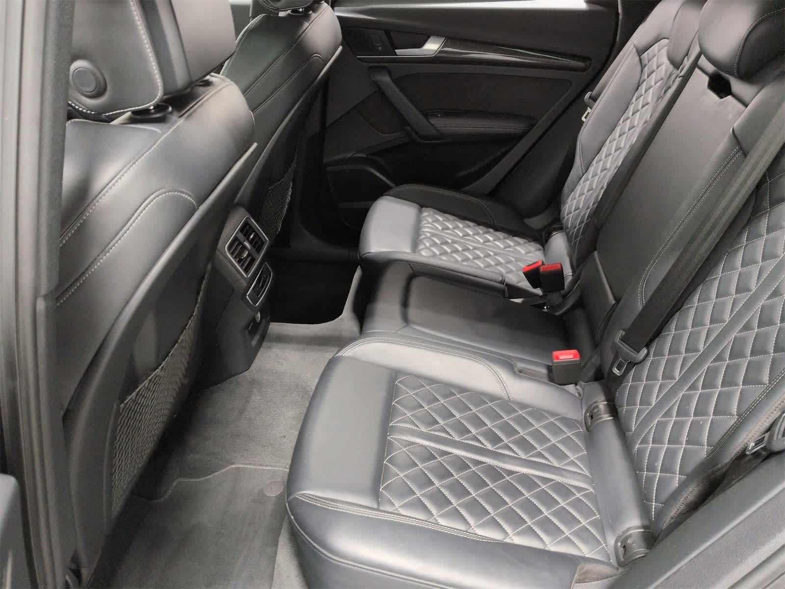 Thumbnail: 2019 Audi SQ5 - 21