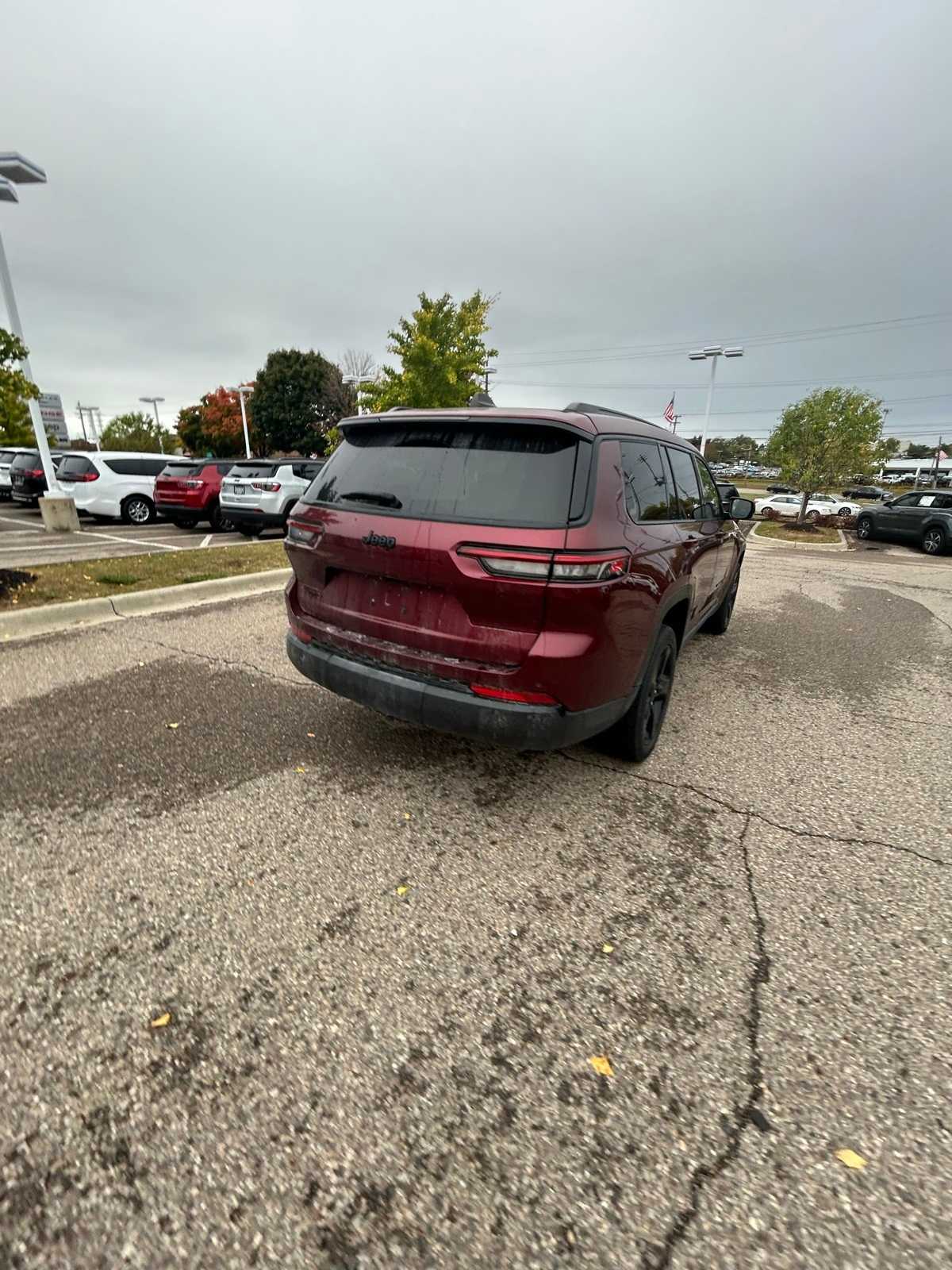 Thumbnail: 2023 Jeep Grand Cherokee L - 21